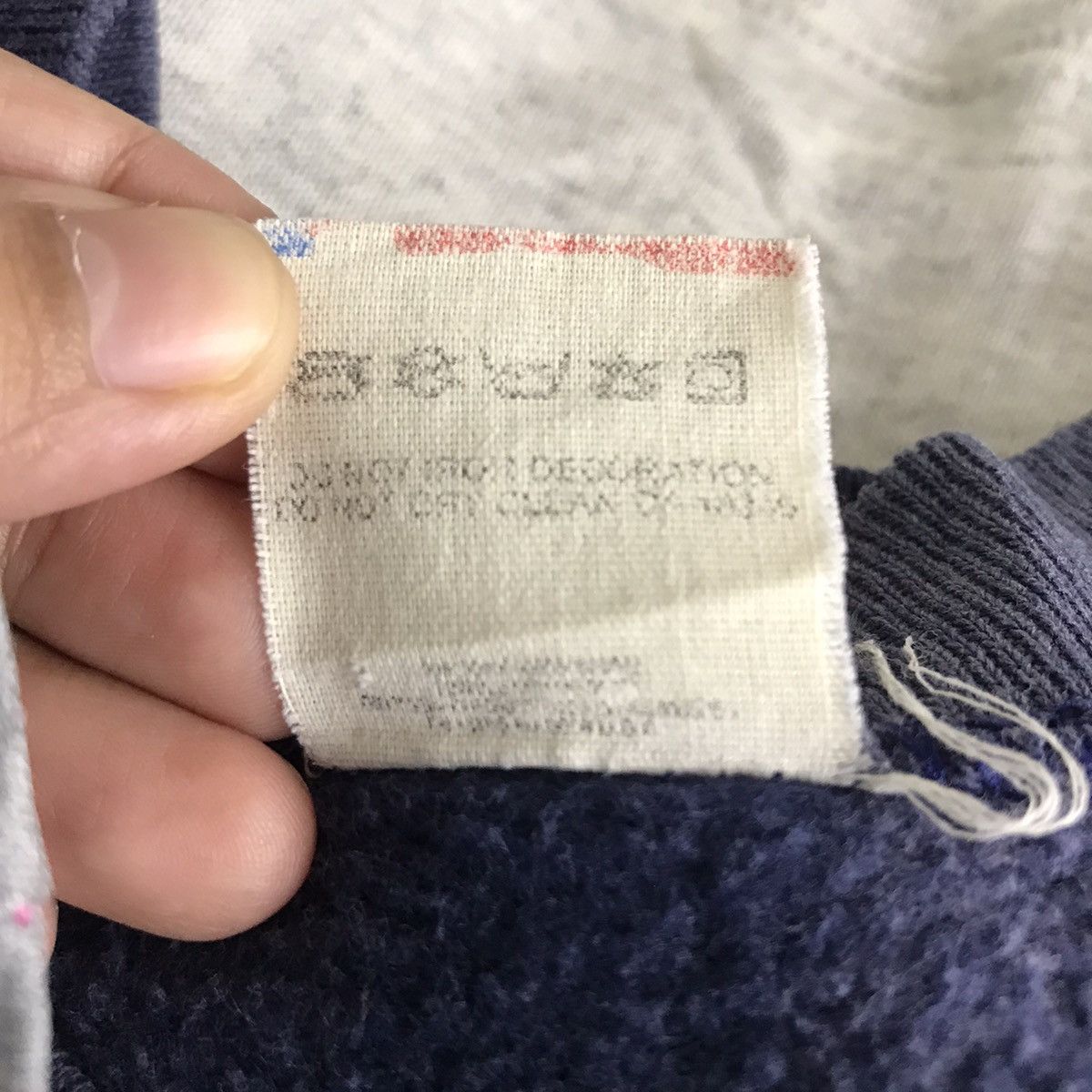 Fruit Of The Loom Vintage 80s IOWA GAMES USA Olympics Navy Blue Sweatshirt Size US XL / EU 56 / 4 - 5 Thumbnail