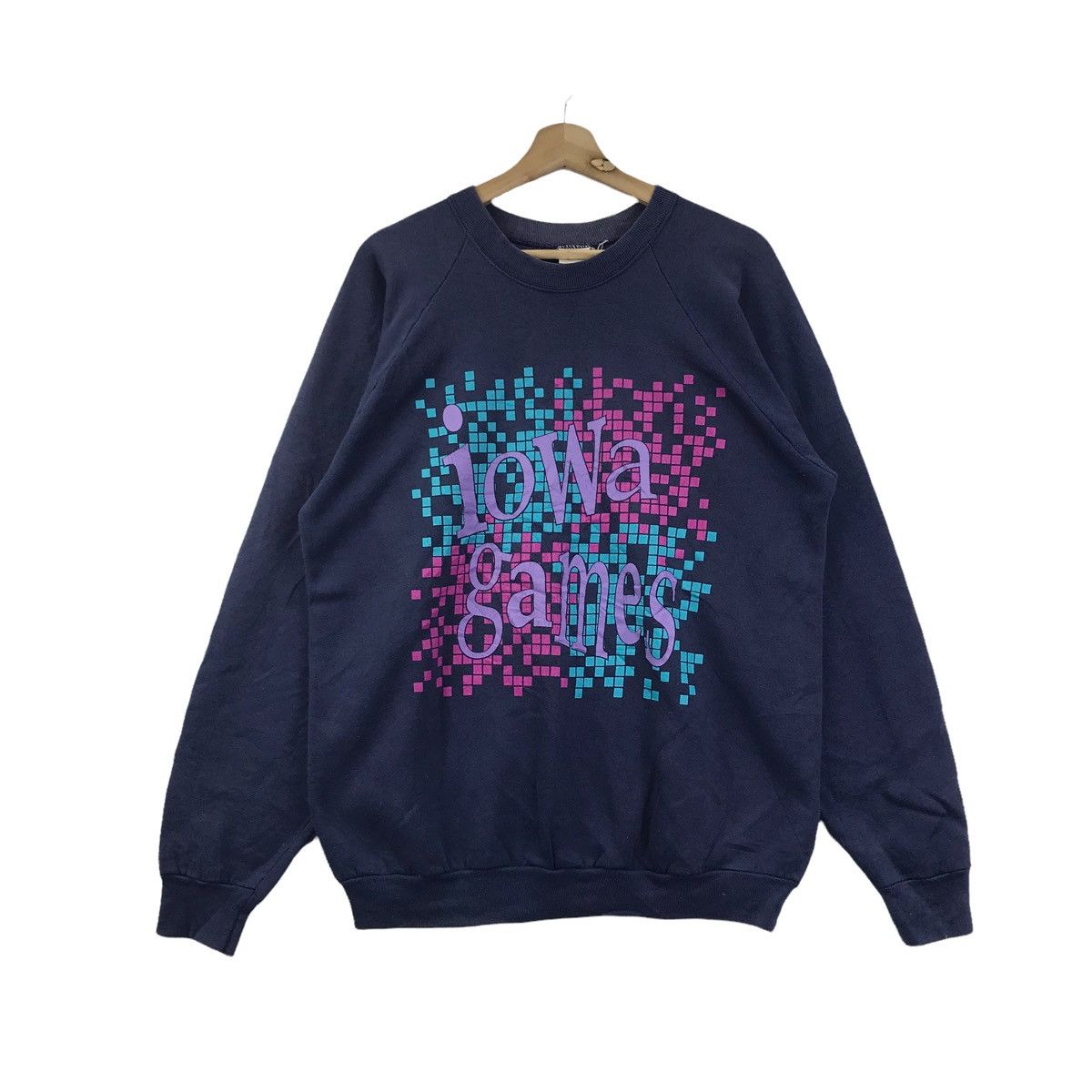 Fruit Of The Loom Vintage 80s IOWA GAMES USA Olympics Navy Blue Sweatshirt Size US XL / EU 56 / 4 - 1 Thumbnail