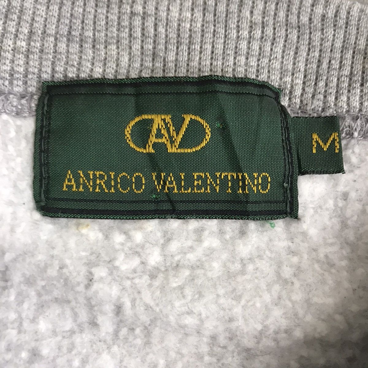 Vintage ANRICO VALENTIONO Italy Brand Grey Sweatshirt Size US S / EU 44-46 / 1 - 4 Thumbnail
