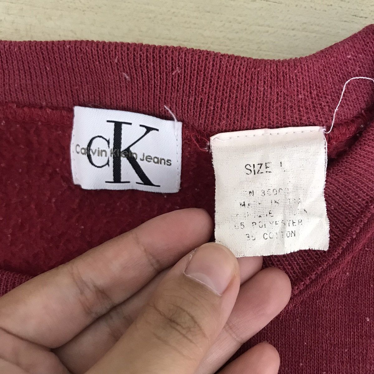 Calvin Klein Vintage 90s CALVIN KLEIN CK Jeans Big Print Red Sweatshirt Size US L / EU 52-54 / 3 - 4 Thumbnail