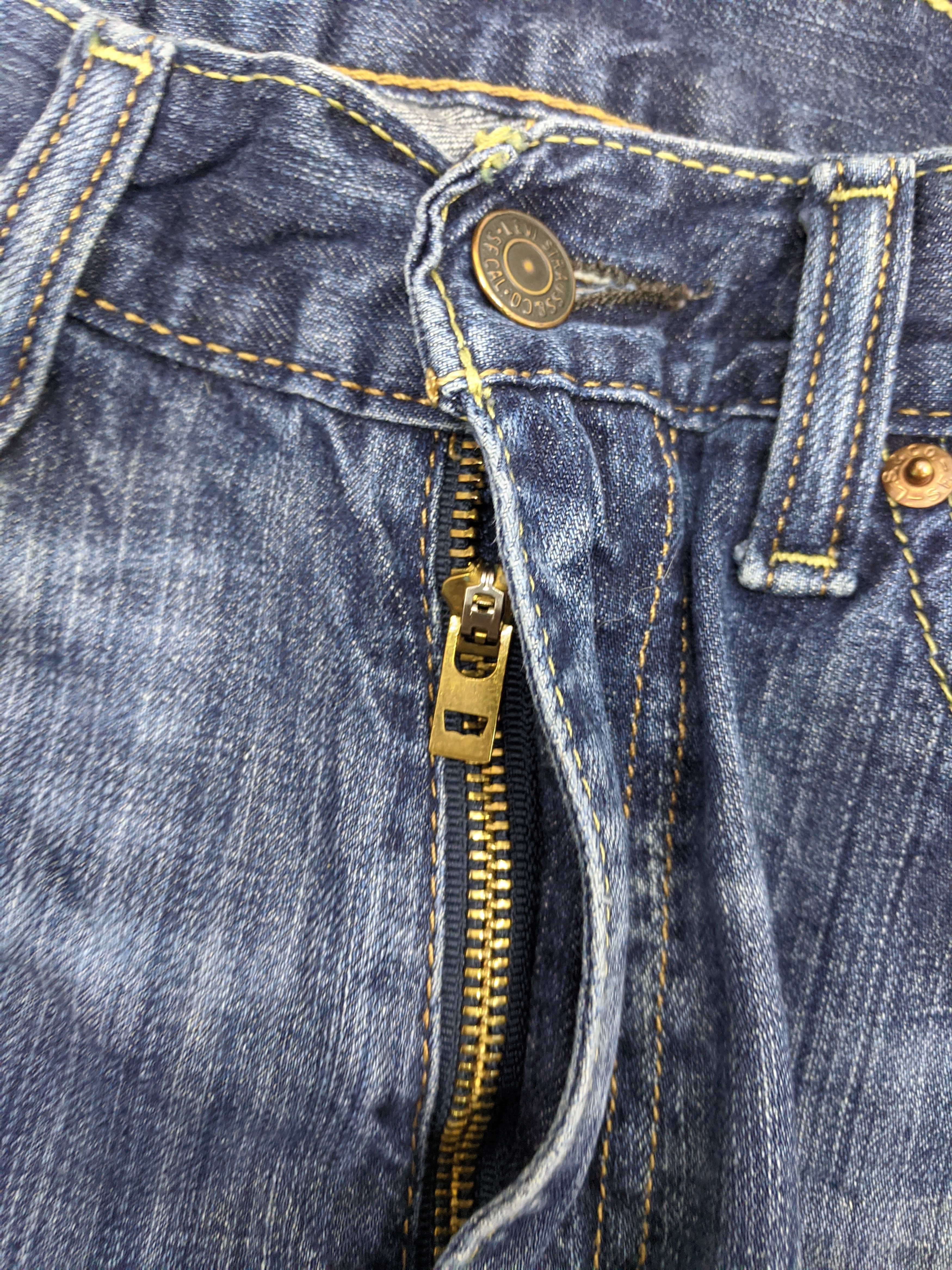 Levi's Vintage Levis 505 Light Wash Jeans DP0858 Size US 32 / EU 48 - 11 Thumbnail