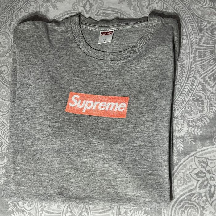 Supreme 2001 box sales logo