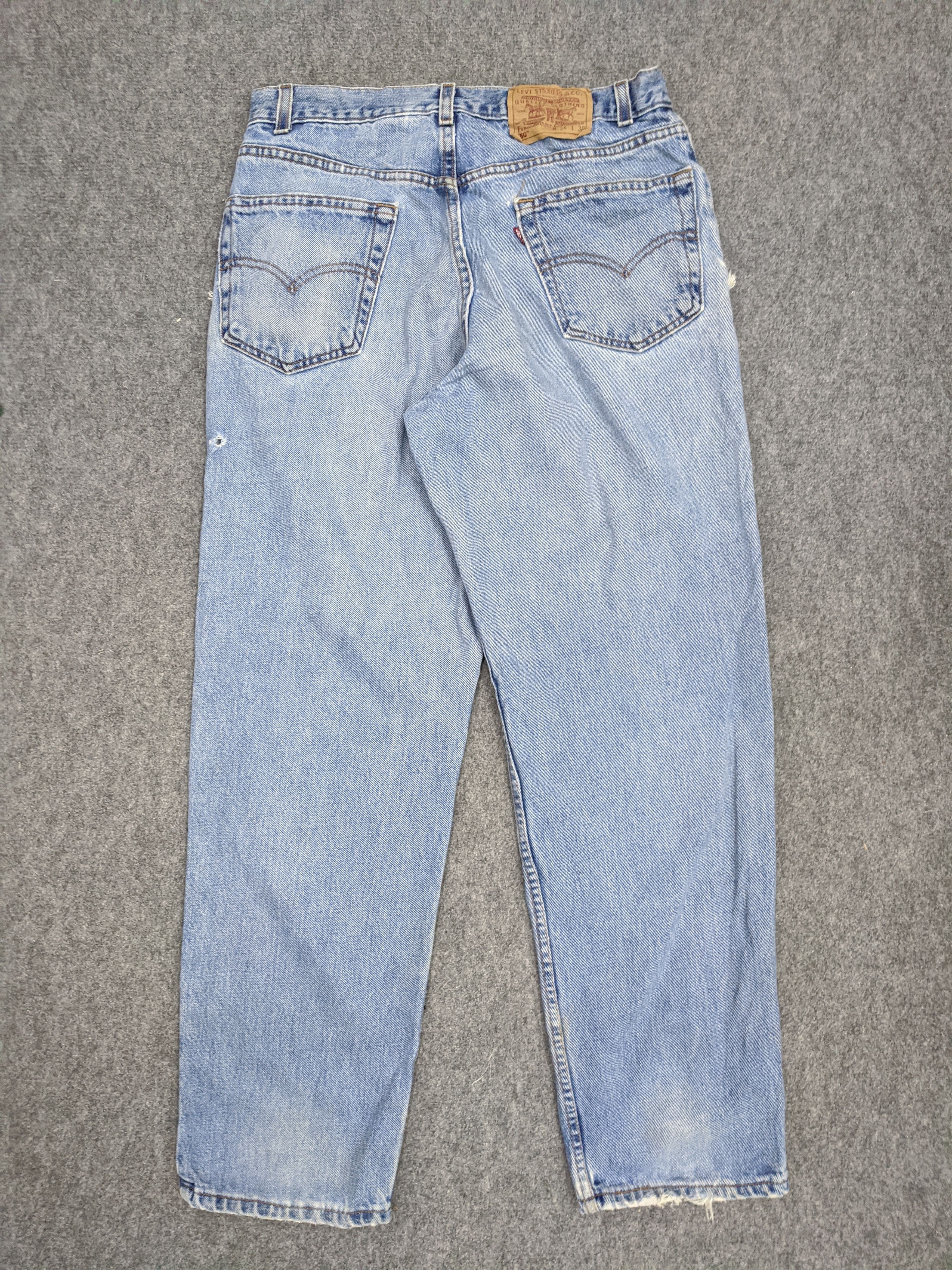 Levi's Vintage 90s Levis 550 Jeans Lightwash DP0849 Size US 32 / EU 48 - 3 Thumbnail