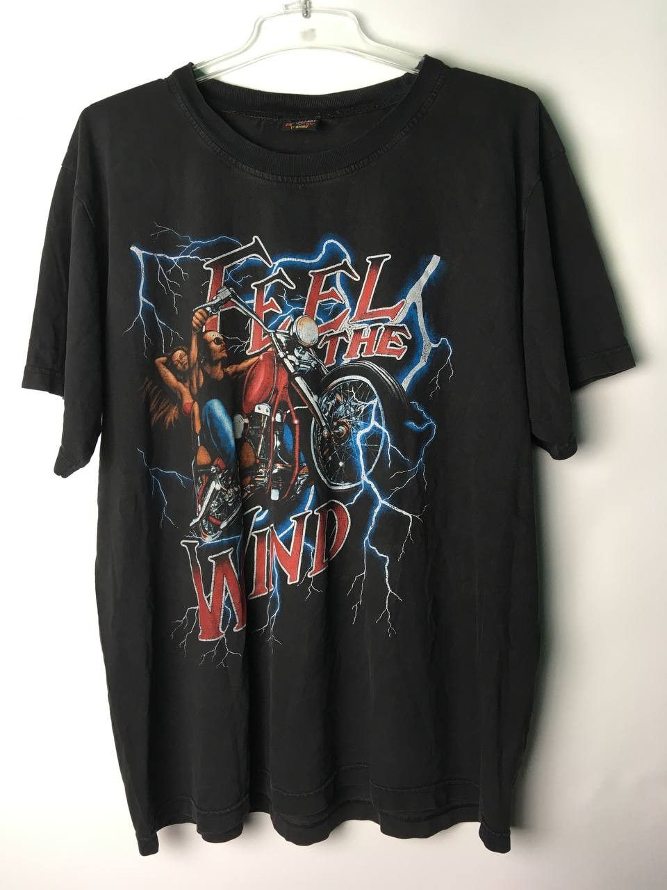 american thunder feelthewind Vintage American Thunder “ feel the wind “ t-shirt L band