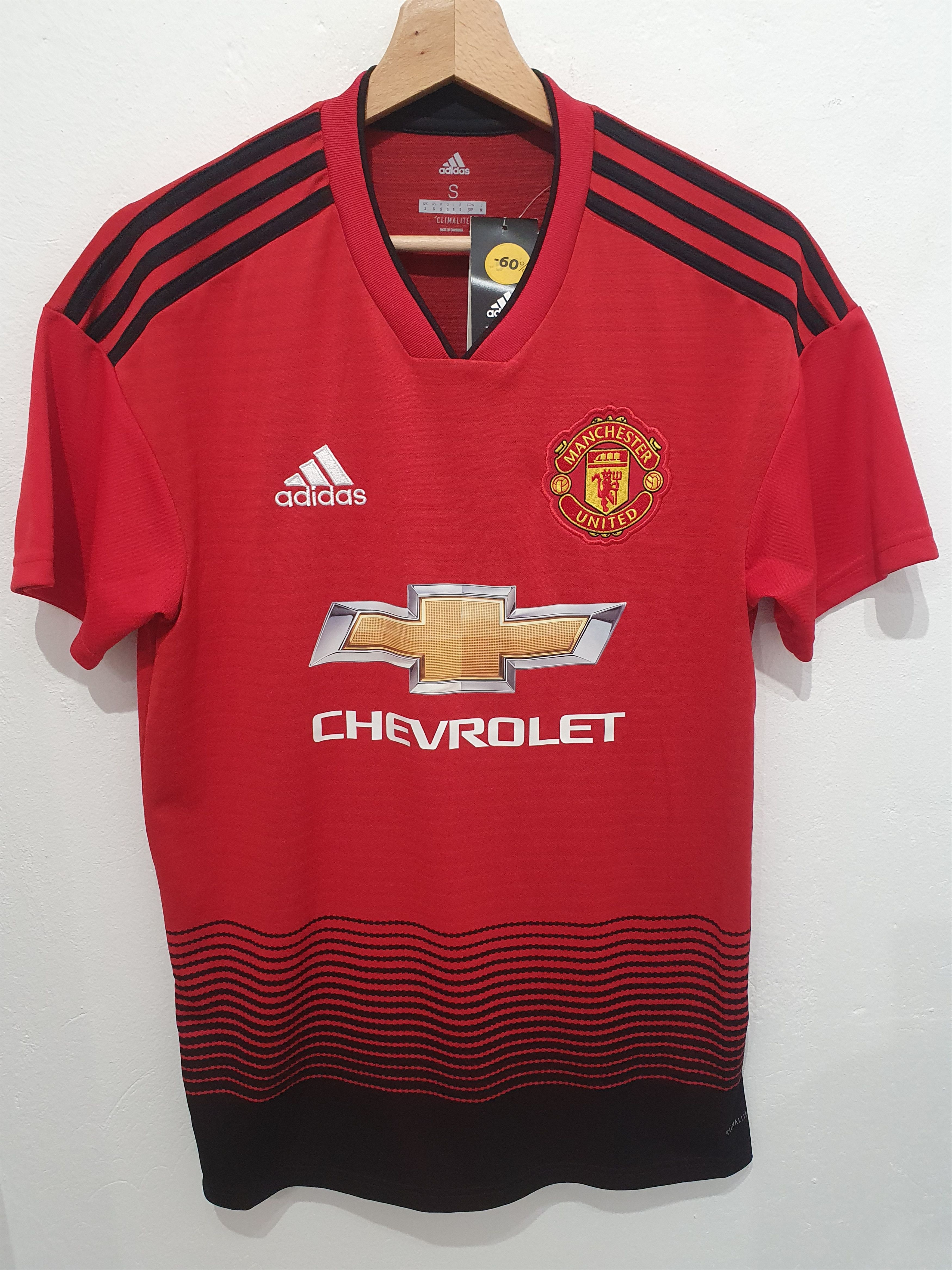 ADIDAS MANCHESTER UNITED 2018 SIZE S NEW JERSEY SHIRT