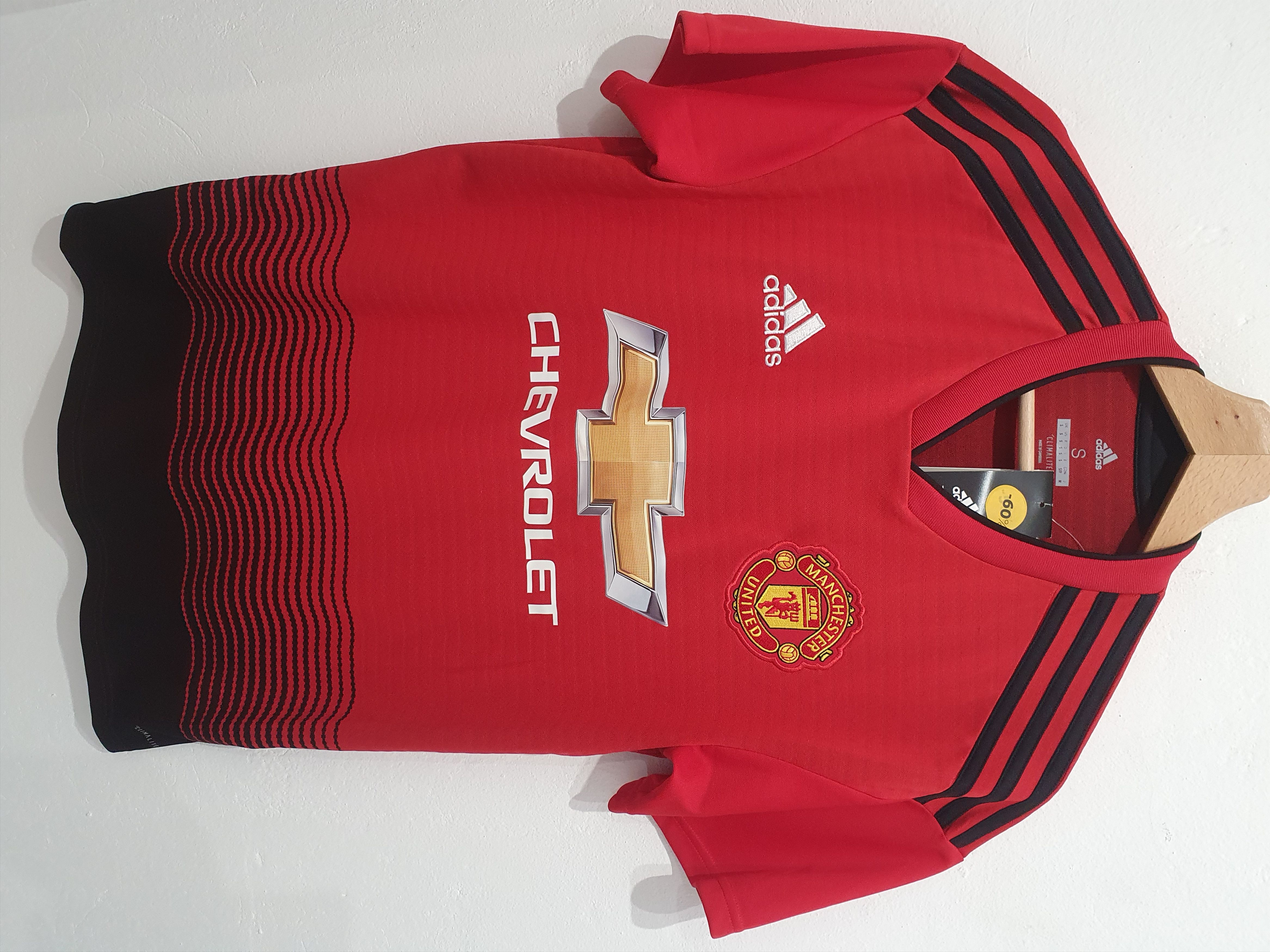 image of Adidas Manchester United 2018 Size S New Jersey Shirt in Red, Men's