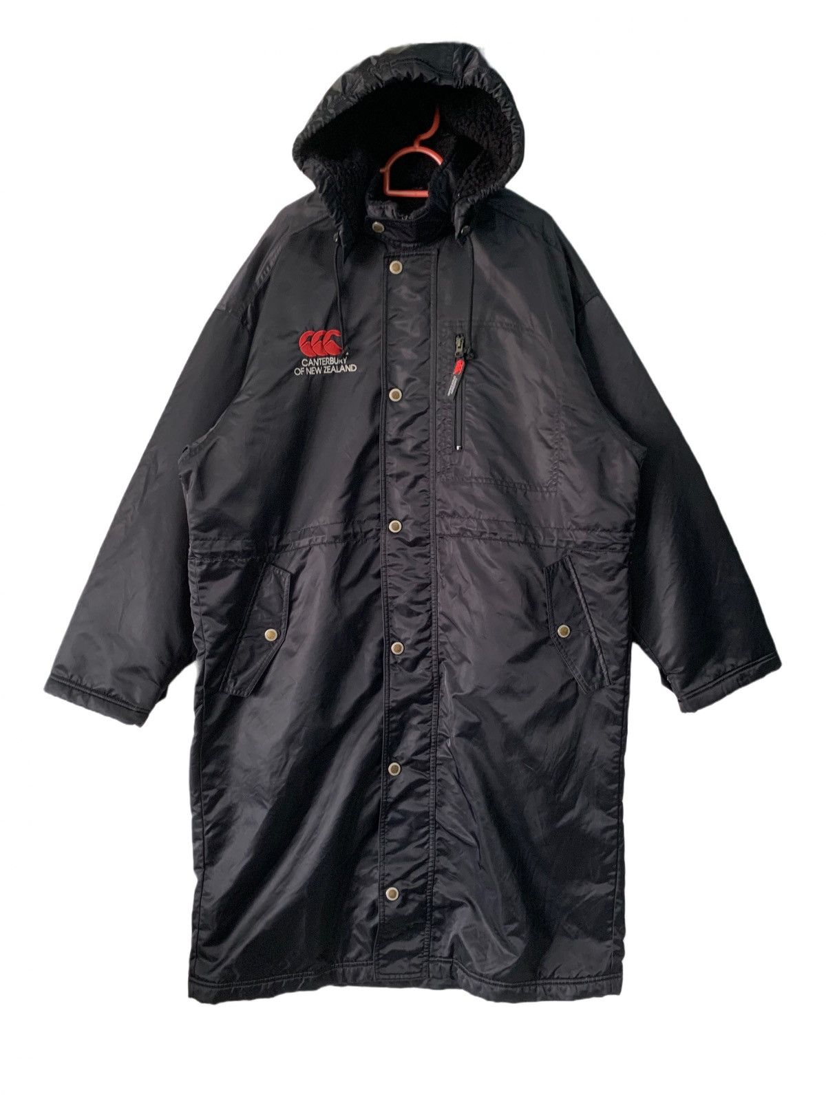 Canterbury of New Zealand × Sports Specialties × Vintage Vintage Canterbury New Zealand Long Jacket Hooded Big Logo Size US XL / EU 56 / 4 - 2 Thumbnail