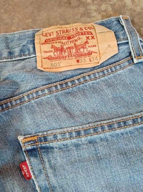 Levi's Vintage Levi's 501 Distressed Jeans 33x34 Size US 33 - 3 Thumbnail