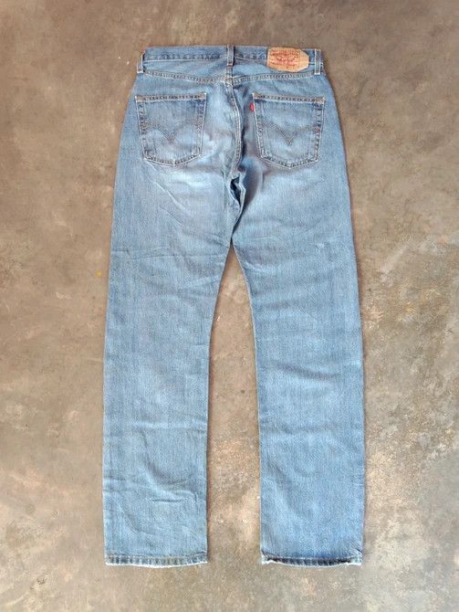 Levi's Vintage Levi's 501 Distressed Jeans 33x34 Size US 33 - 2 Thumbnail