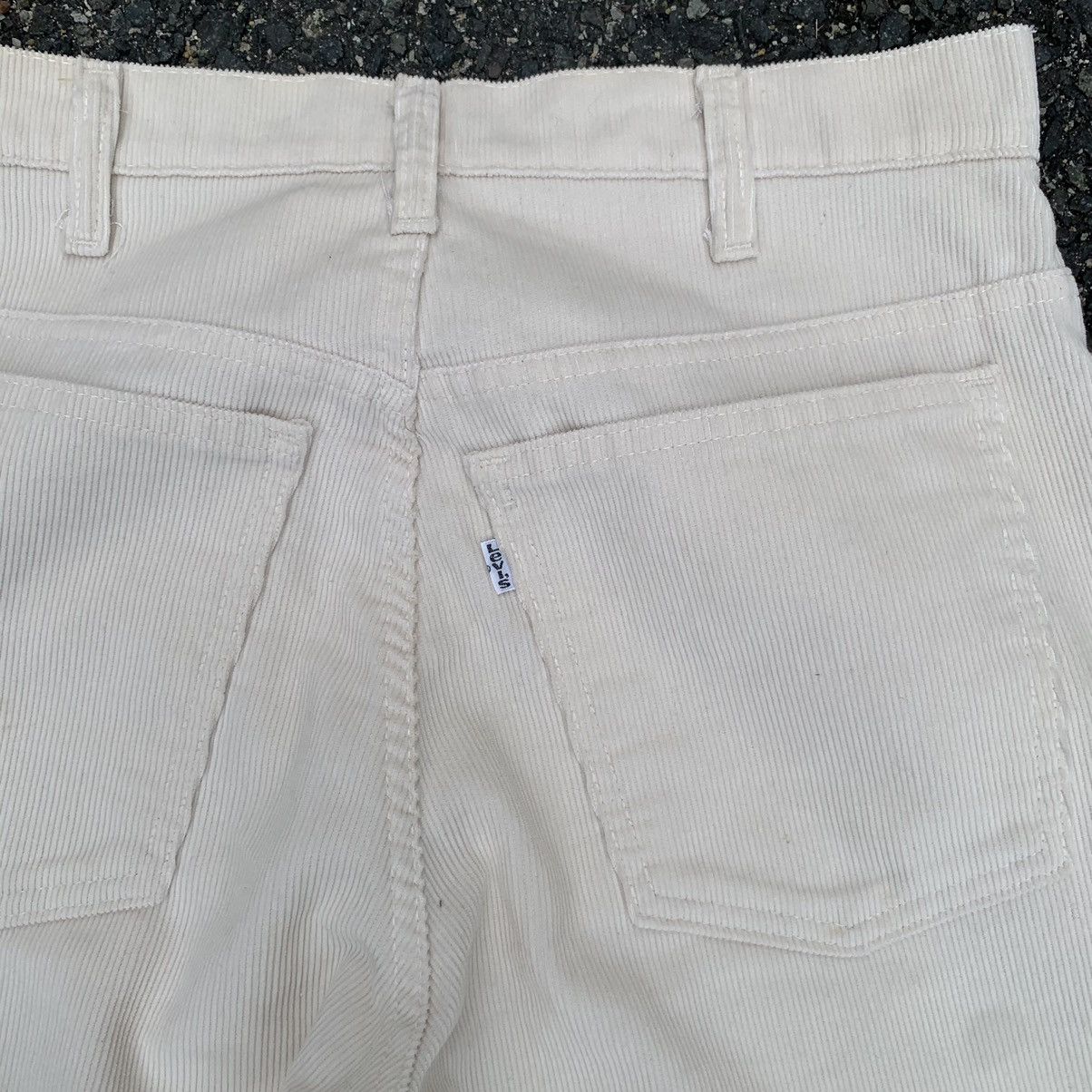 Levi's 💥 STEALS 💥 1980’s Levi’s Corduroy Levis White Tab Pants Size US 29 - 14 Thumbnail