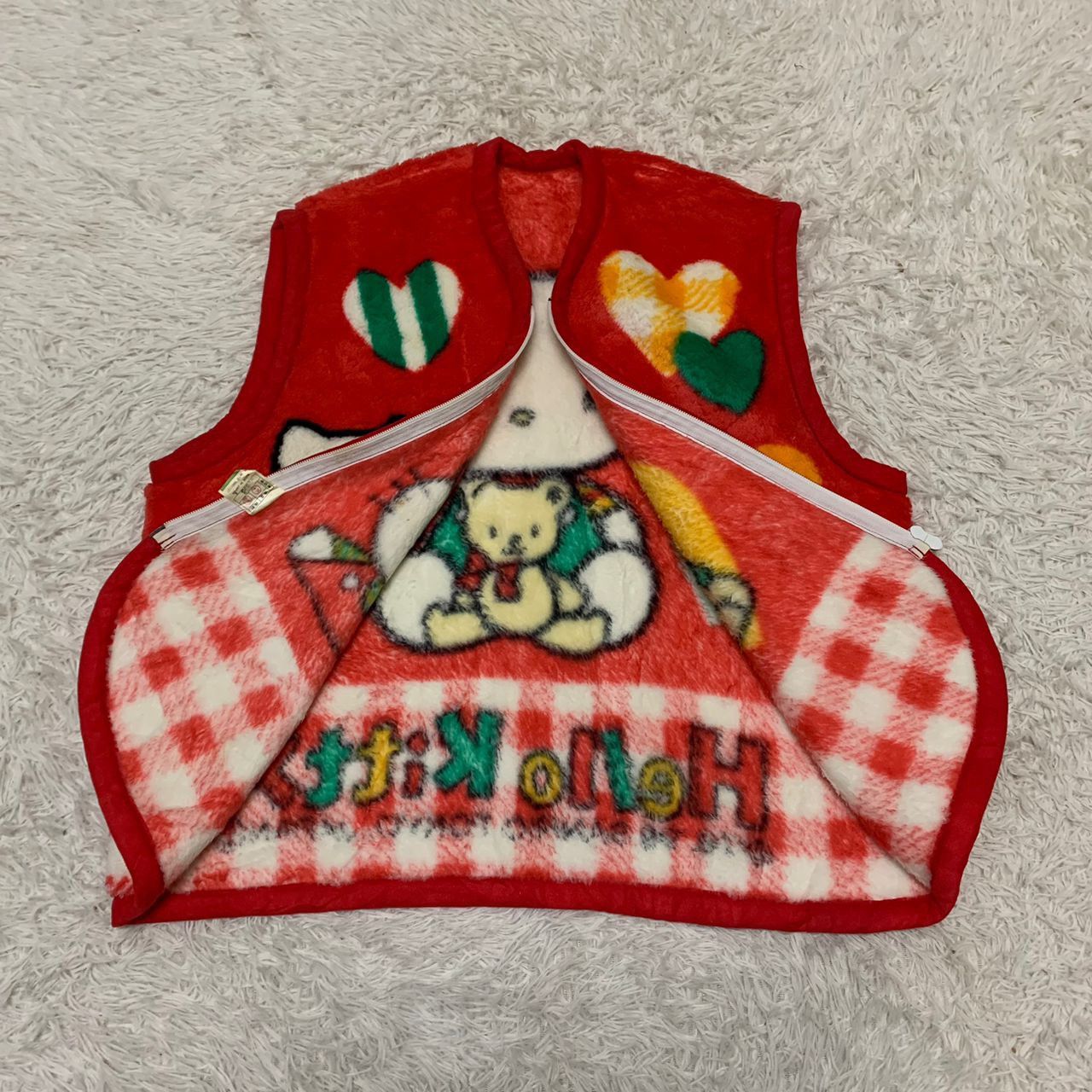 Anime Vtg Sanrio 76,98 Hello Kitty Fleece Vest Made in Japan Size US M / EU 48-50 / 2 - 3 Thumbnail