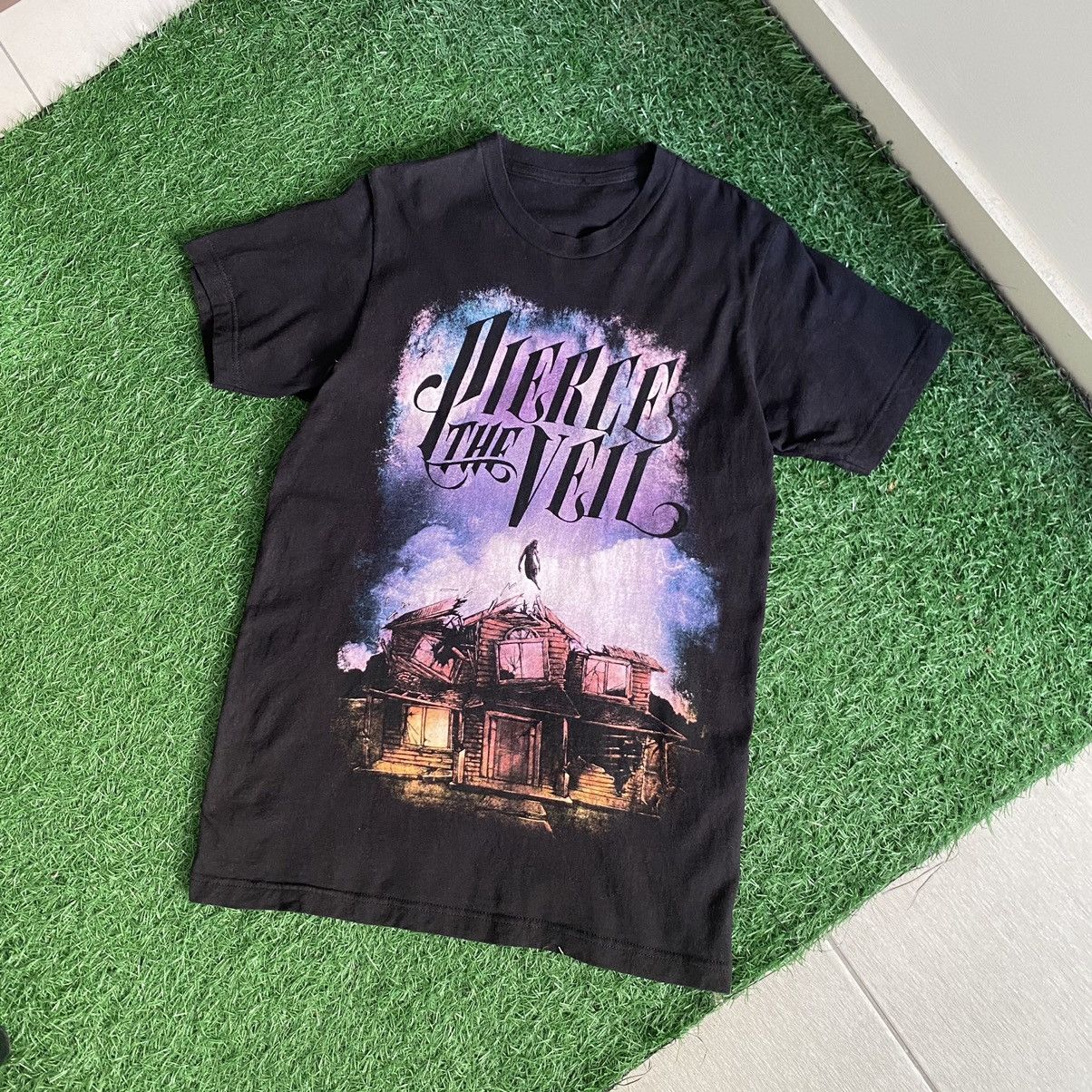 Band Tees 🔥RARE🔥 Pierce The Veil American Rock Band ERD GRUNGE TEE Size US S / EU 44-46 / 1 - 1 Thumbnail