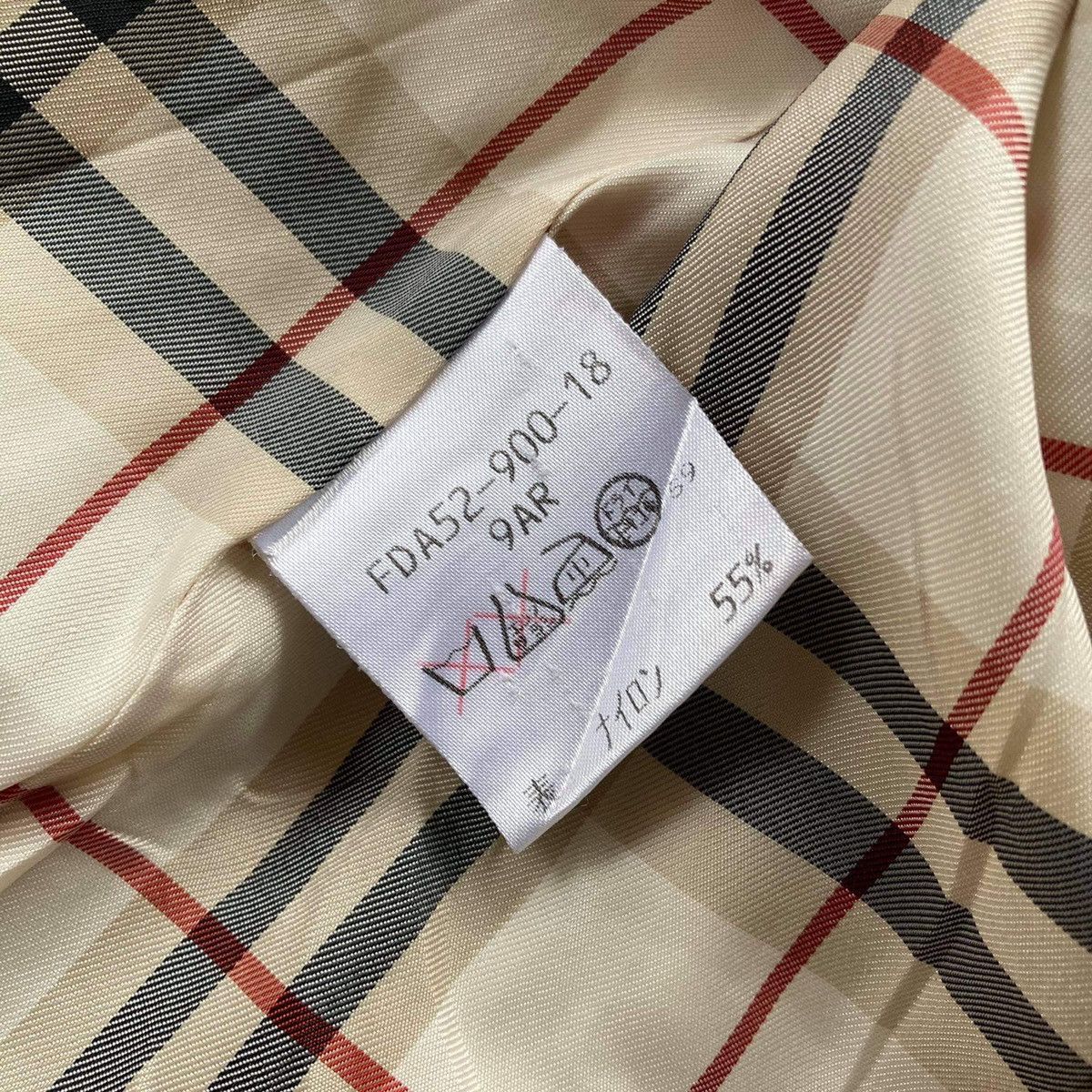 Burberry × Designer AUTHENTIC BURBERRY PUFFER JACKET Size US M / EU 48-50 / 2 - 10 Thumbnail