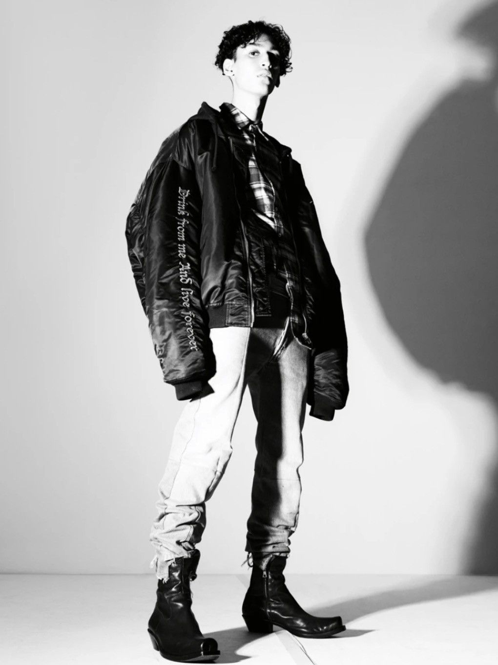 Vetements Vetements POUR HOMME Total Fucking Darkness oversize MA-1 Size US XXL / EU 58 / 5 - 3 Thumbnail