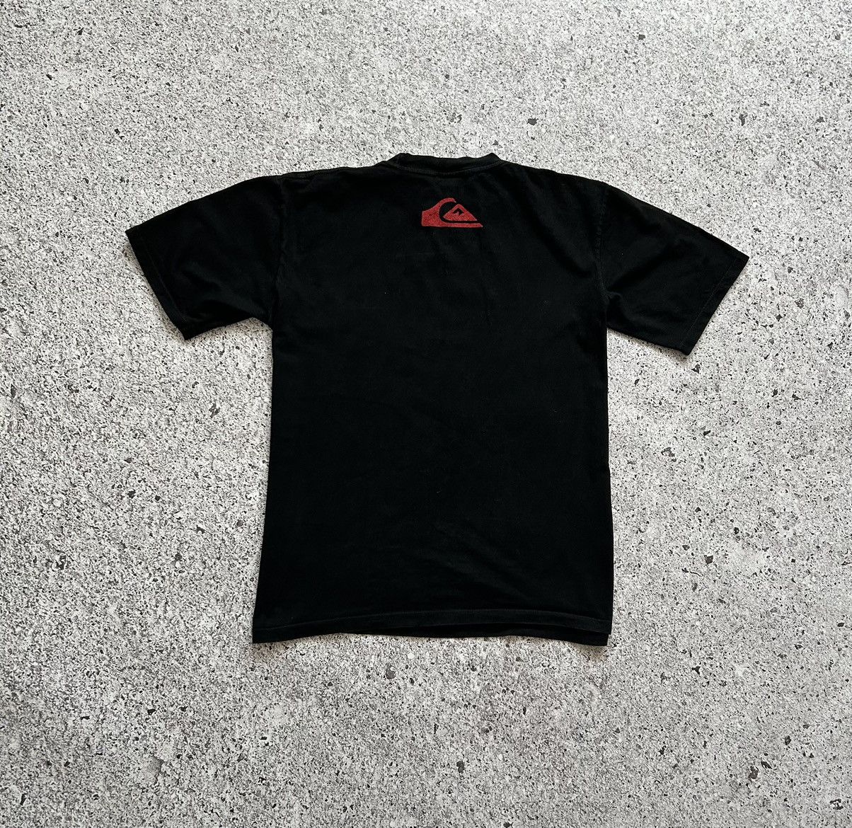 Quiksilver × Vintage Vintage 90s Quiksilver Big Graphic Center Logo T-shirt Size US XL / EU 56 / 4 - 4 Thumbnail