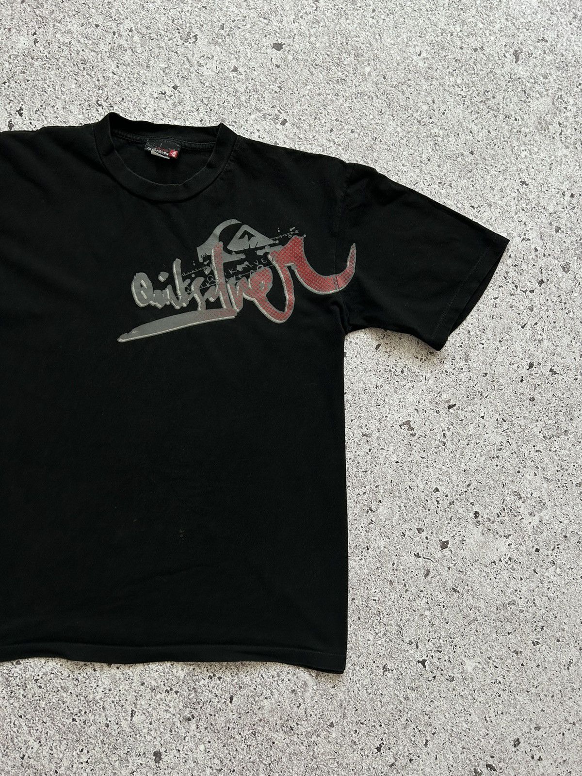 Quiksilver × Vintage Vintage 90s Quiksilver Big Graphic Center Logo T-shirt Size US XL / EU 56 / 4 - 3 Thumbnail