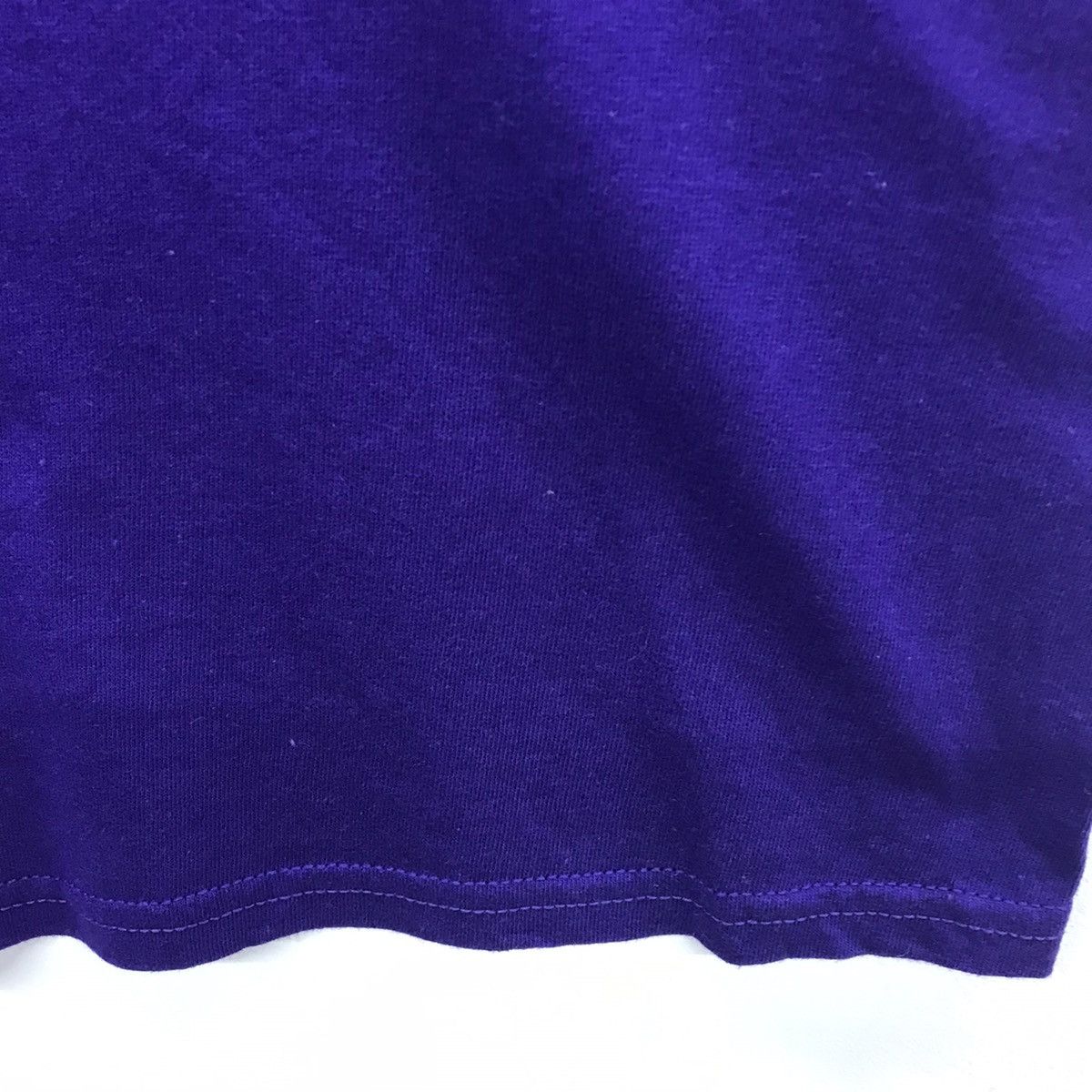 Band Tees × Gildan Rare!! Madonna Solo Singer Tour Tee Size US M / EU 48-50 / 2 - 8 Thumbnail