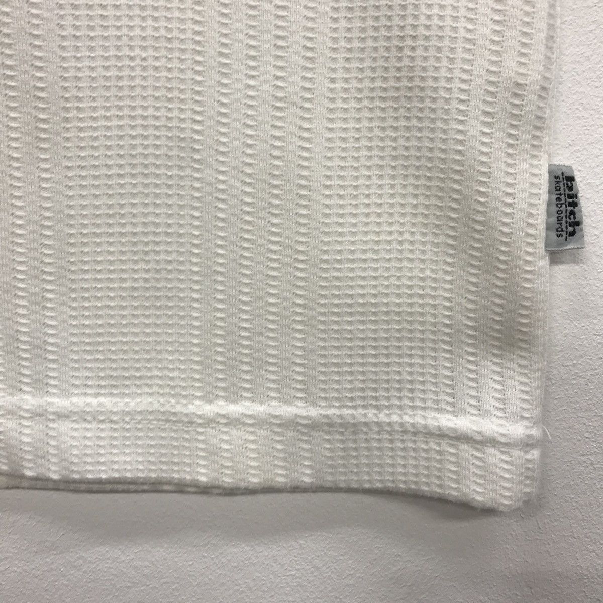 Vintage *Rare BITCH SKATEBOARD V neck embroidery logo Size US S / EU 44-46 / 1 - 8 Thumbnail