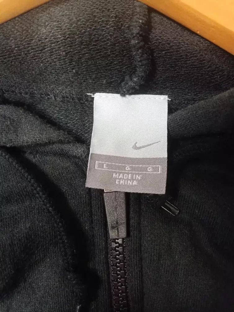 Nike vintage sweatshirt hoodie nike small swoosh embroidery Size US M / EU 48-50 / 2 - 3 Thumbnail
