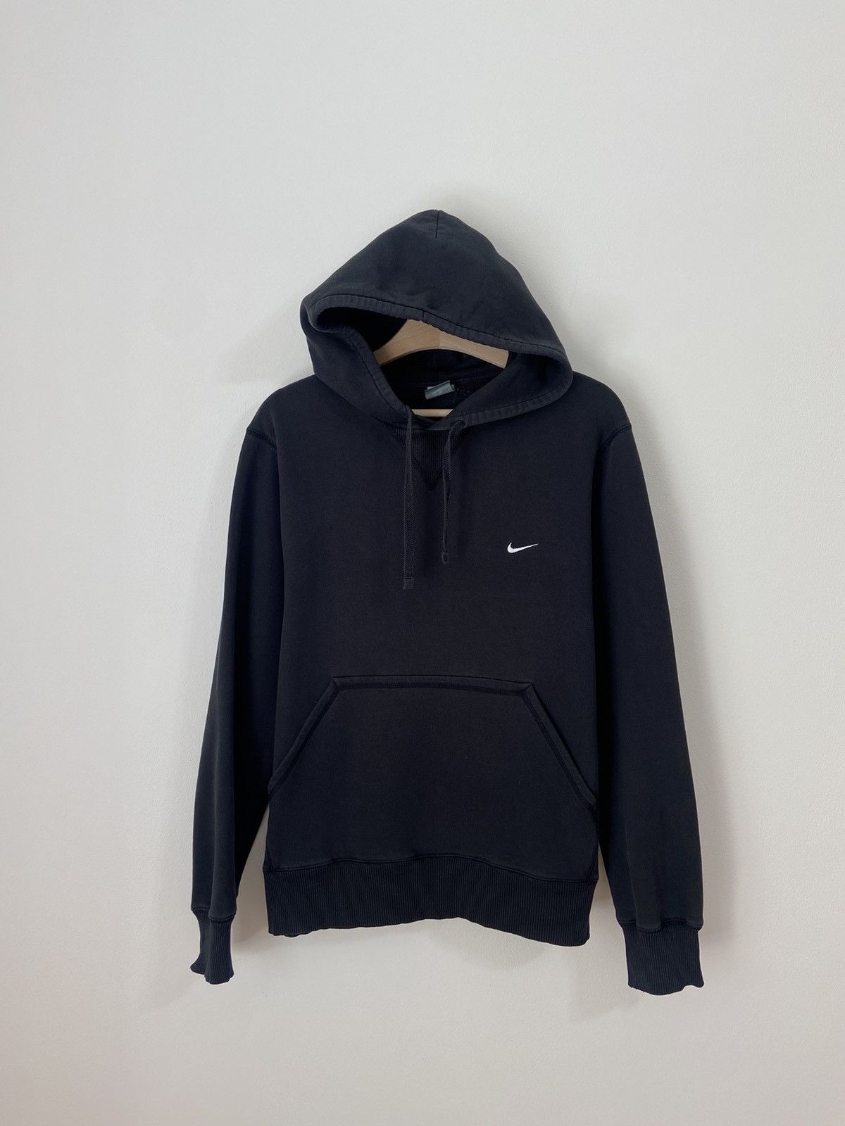 Vintage Vintage Hoodie Nike Small Swoosh 90s Streetwear Y2K Rap Size US M / EU 48-50 / 2 - 1 Thumbnail