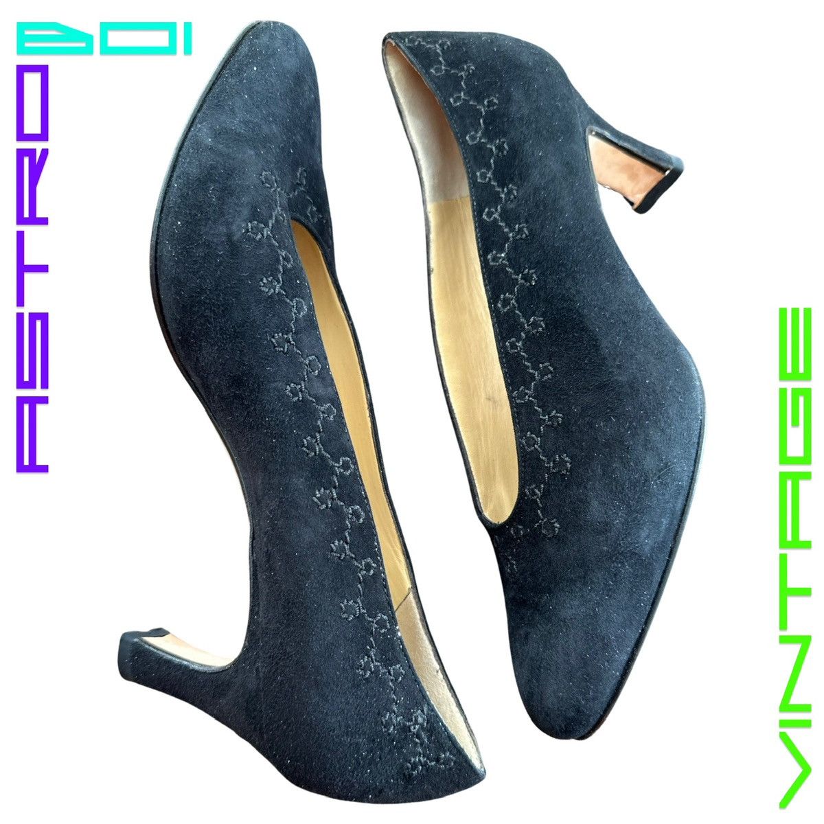 Leather × Vintage VINTAGE D'ROSSANNA BLACK SUEDE EMBROIDERED HEELS SIZE 7 Size US 7 / IT 37 - 1 Thumbnail