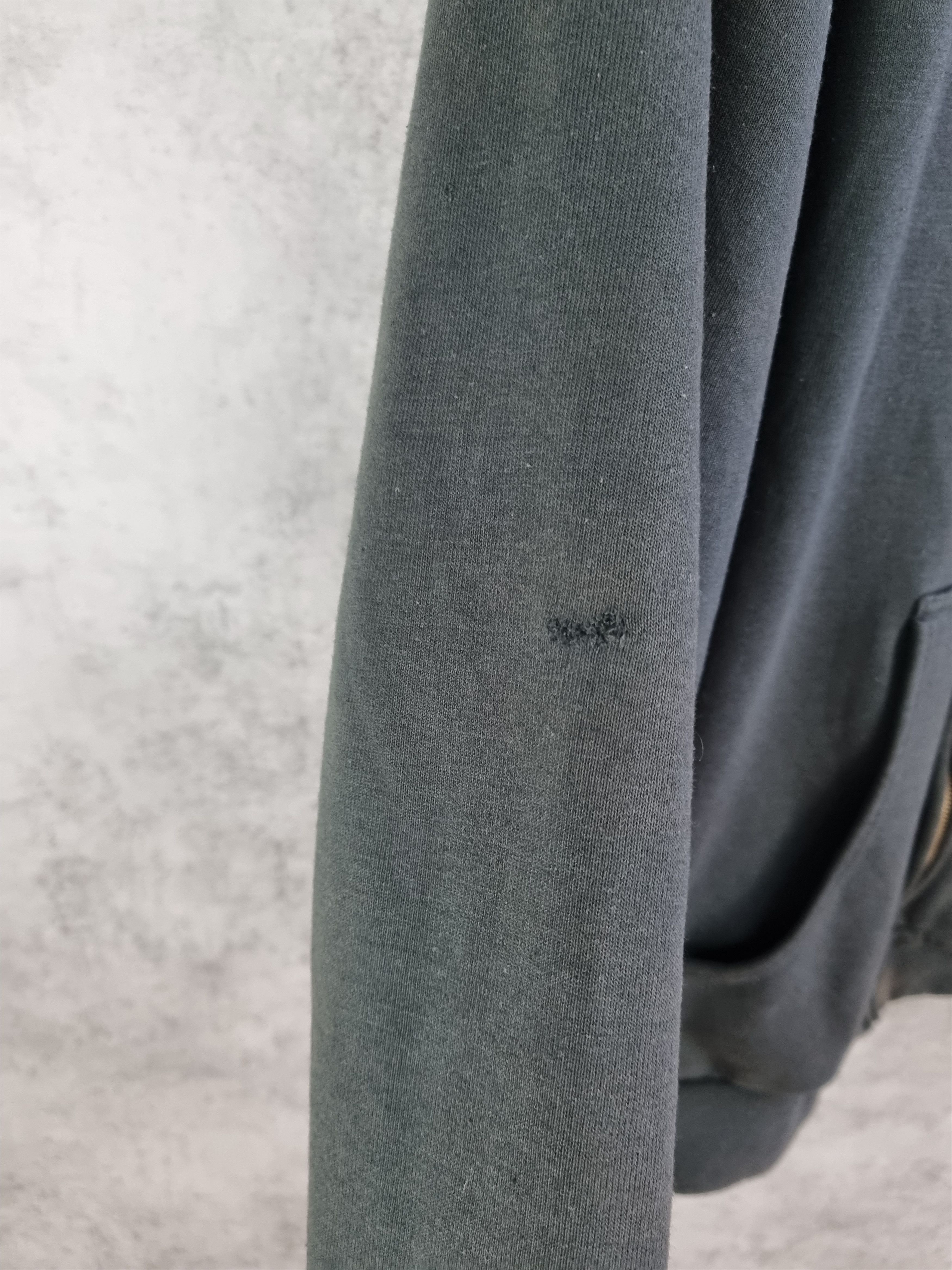 Carhartt × Vintage 90s Thrashed Vintage Carhartt Heavy Zip Up Faded Hoodie Size US XL / EU 56 / 4 - 16 Thumbnail