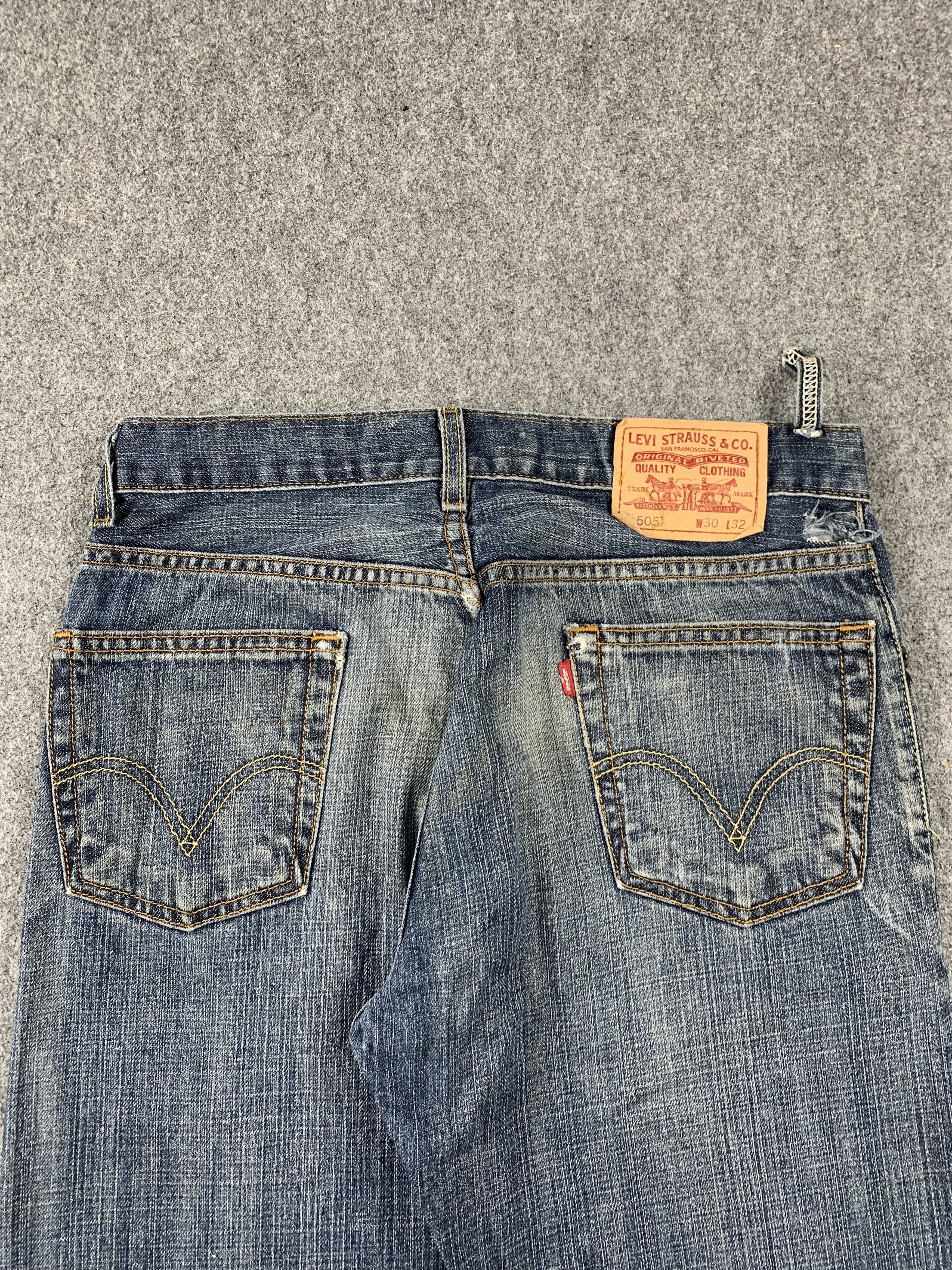 Levi's Vintage Levis 505 Faded Blue Jeans DP2121 Size US 29 - 13 Thumbnail