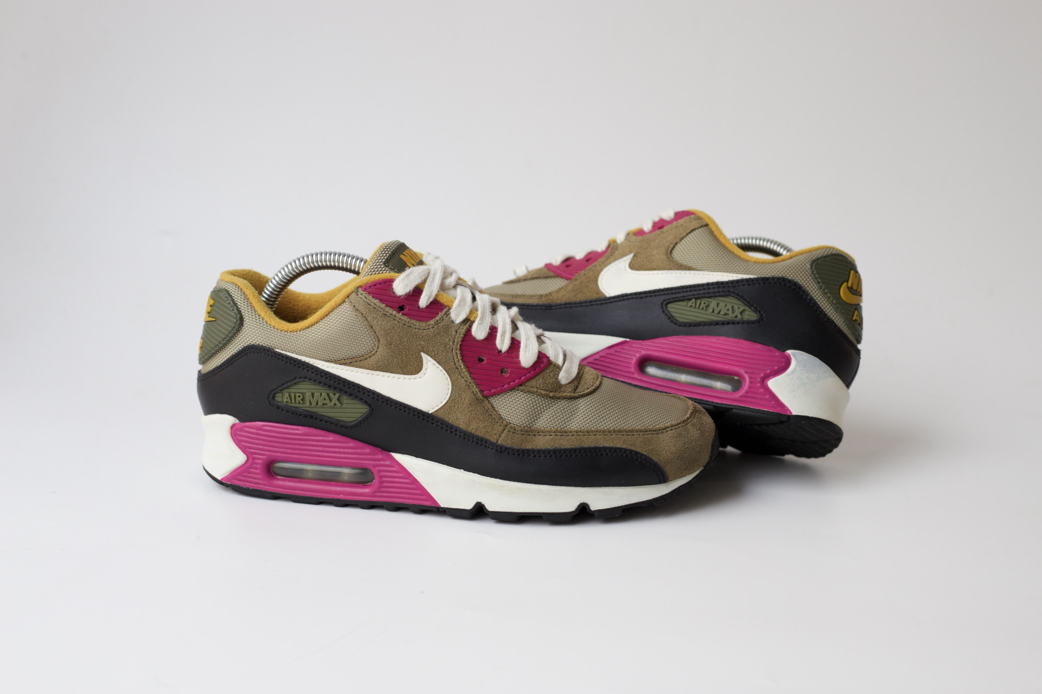 Nike RARE! 2012 Nike Air Max 90 "UnViotech" Size US 7.5 / EU 40-41 - 2 Thumbnail