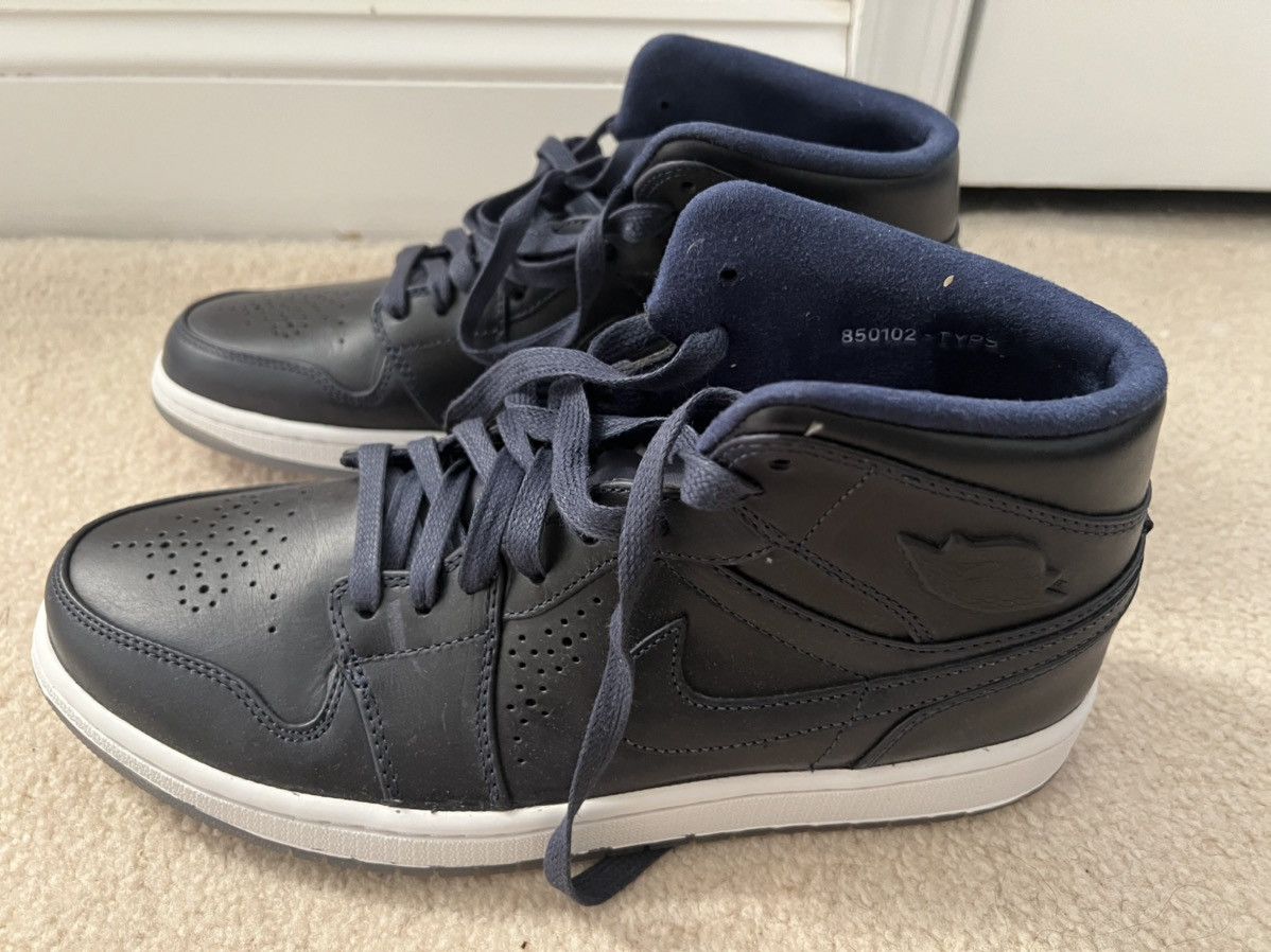 Jordan Brand × Nike Brand New Jordan 1s Size US 11 / EU 44 - 3 Thumbnail
