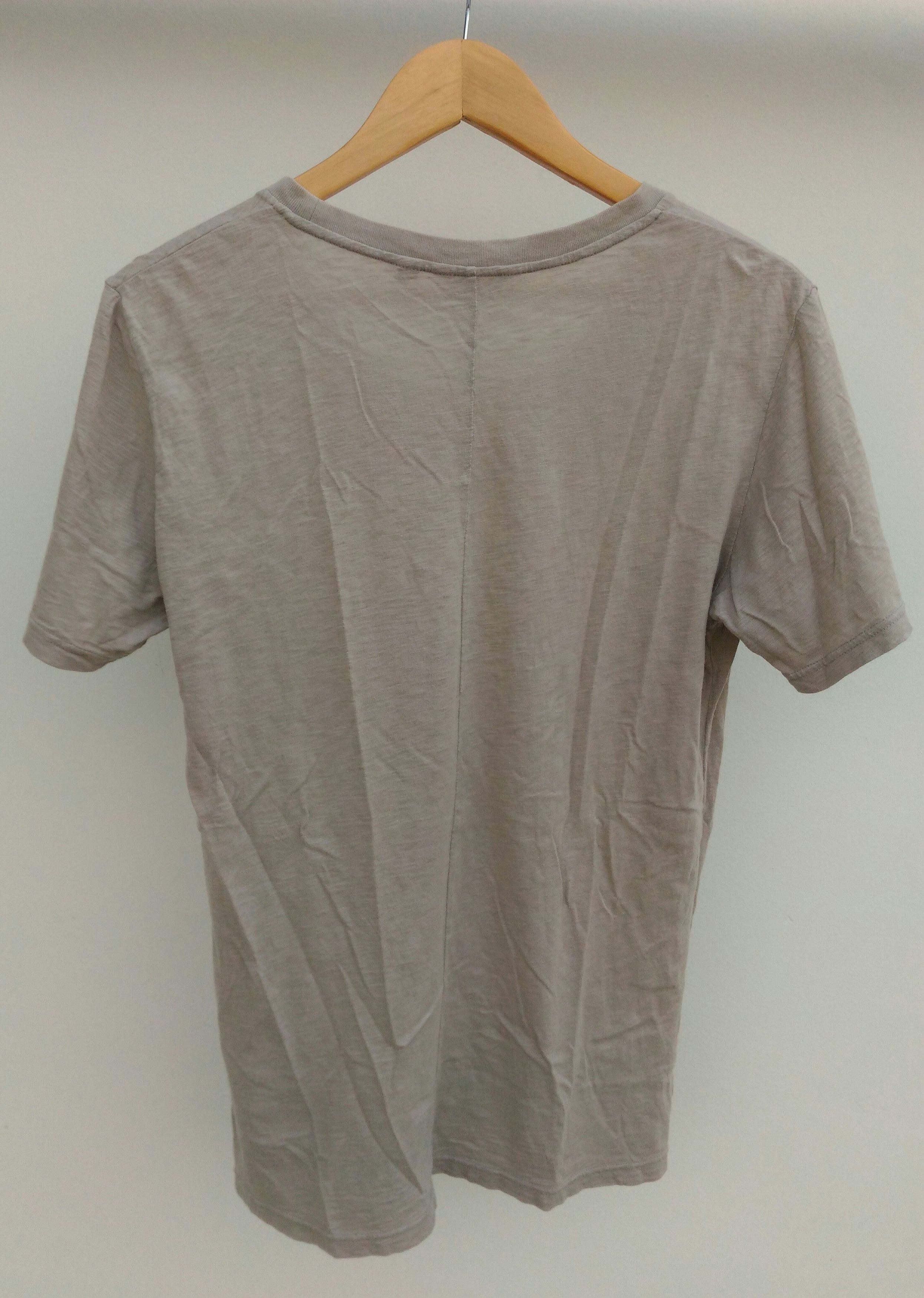 Undercover × Uniqlo Undercover Jun Takahashi for Uniqlo Logo T-shirt Size US M / EU 48-50 / 2 - 2 Thumbnail