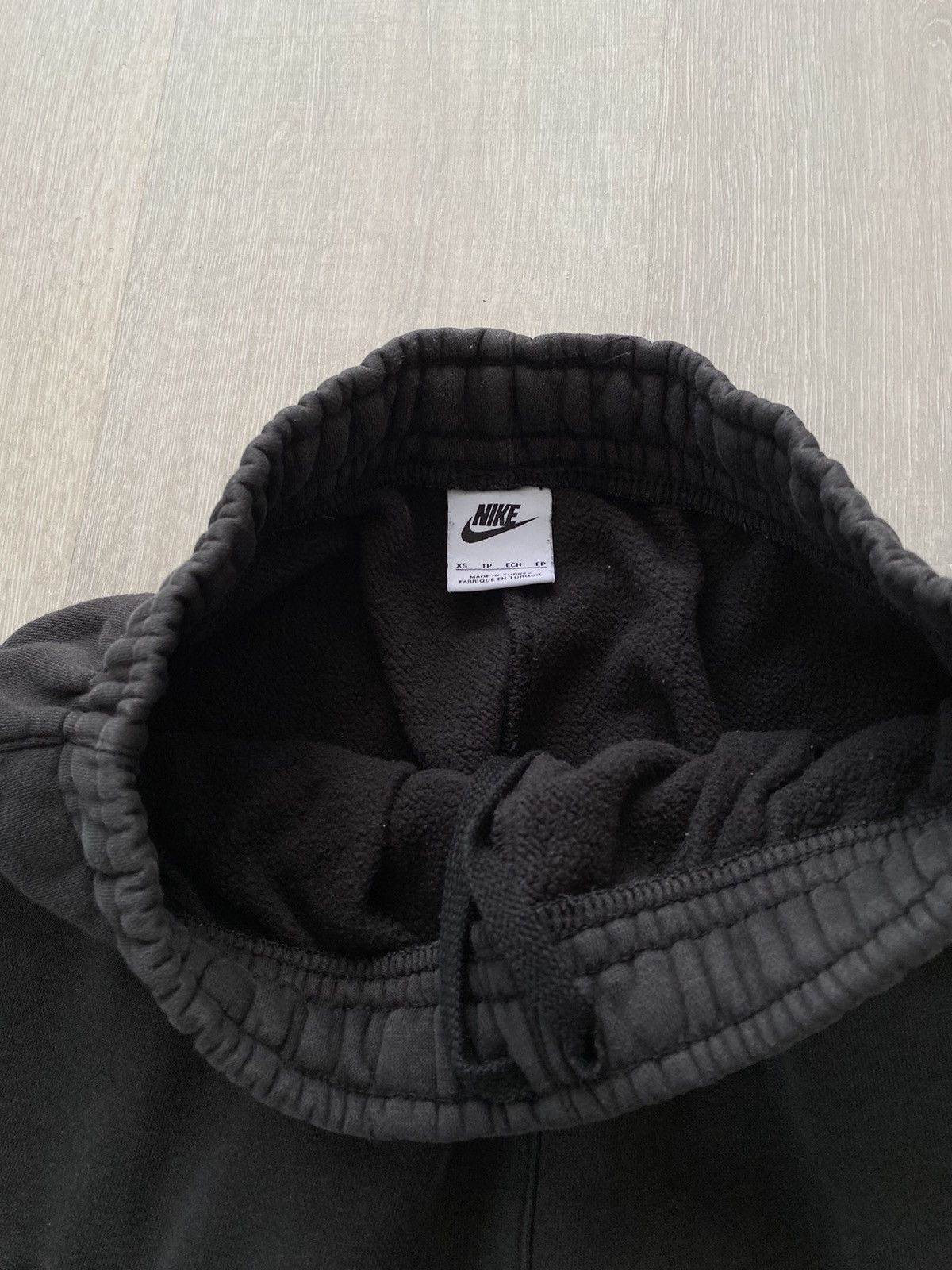 Nike × Vintage Nike vintage black cargo sweat pants red big swoosh Size US 27 - 4 Thumbnail