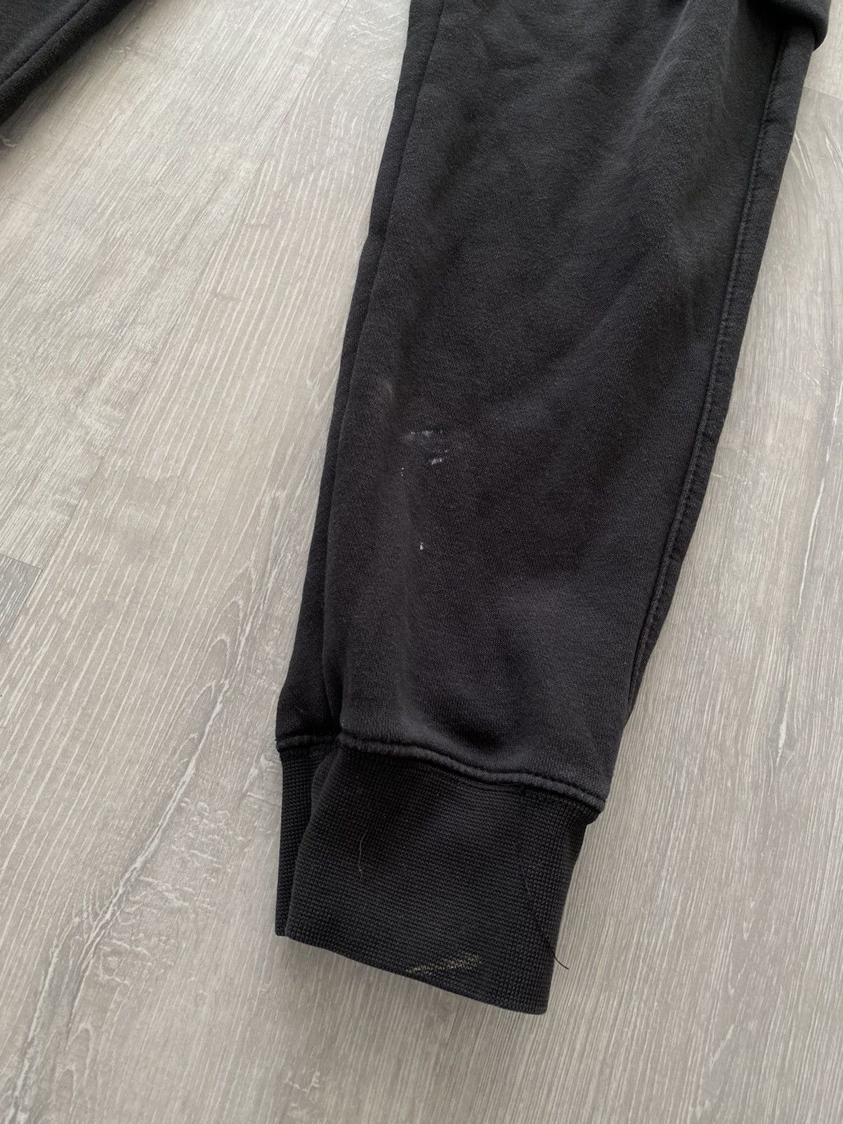 Nike × Vintage Nike vintage black cargo sweat pants red big swoosh Size US 27 - 2 Thumbnail