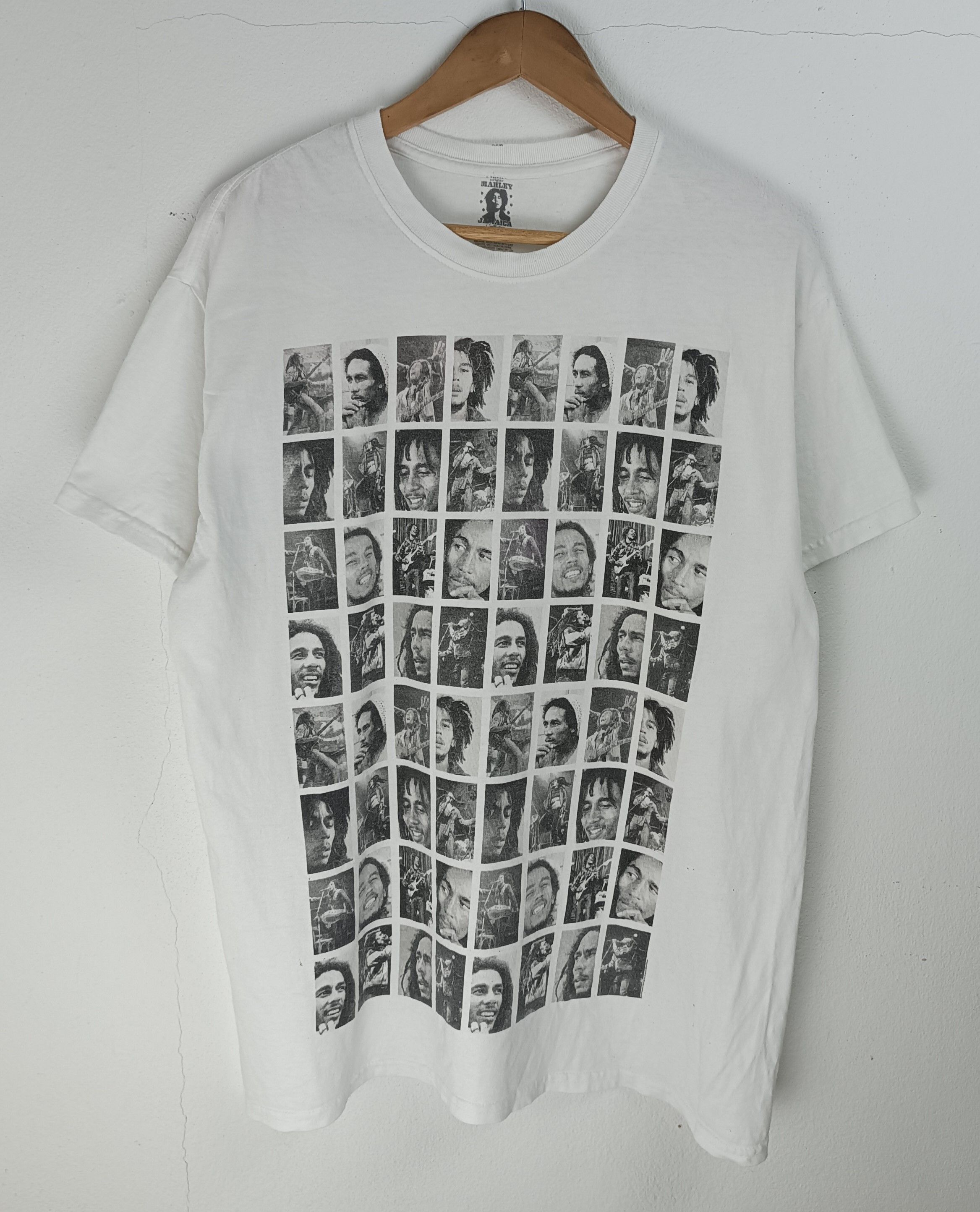 Other VINTAGE 100 FACES OF BOB MARLEY RASTA MARIJUANA WIZ TEE Size US L / EU 52-54 / 3 - 3 Thumbnail