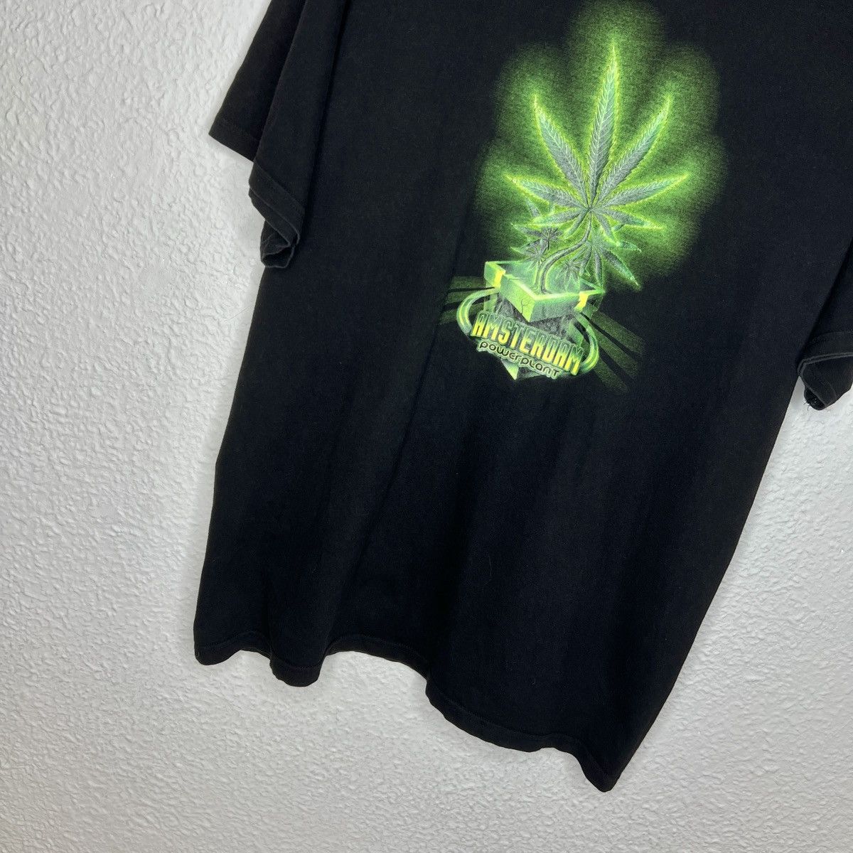 Japanese Brand × Vintage Vintage Amsterdam Power Plant Logo Weed 420 Drug Tee Tshirt Size US L / EU 52-54 / 3 - 2 Thumbnail