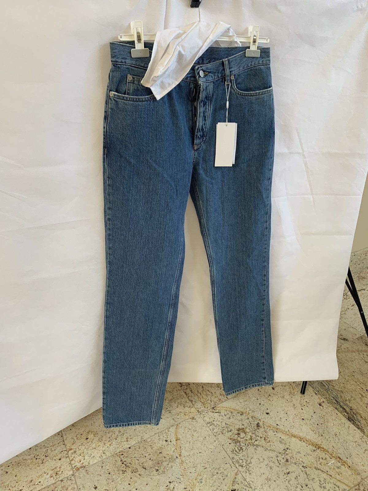 Maison Margiela Stereotype Regular Jean in Light Blue Size US 32 / EU 48 - 4 Thumbnail