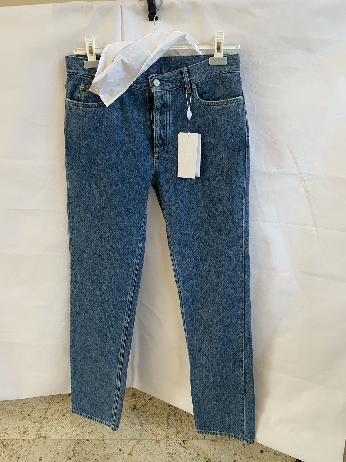 Maison Margiela Stereotype Regular Jean in Light Blue Size US 32 / EU 48 - 2 Thumbnail