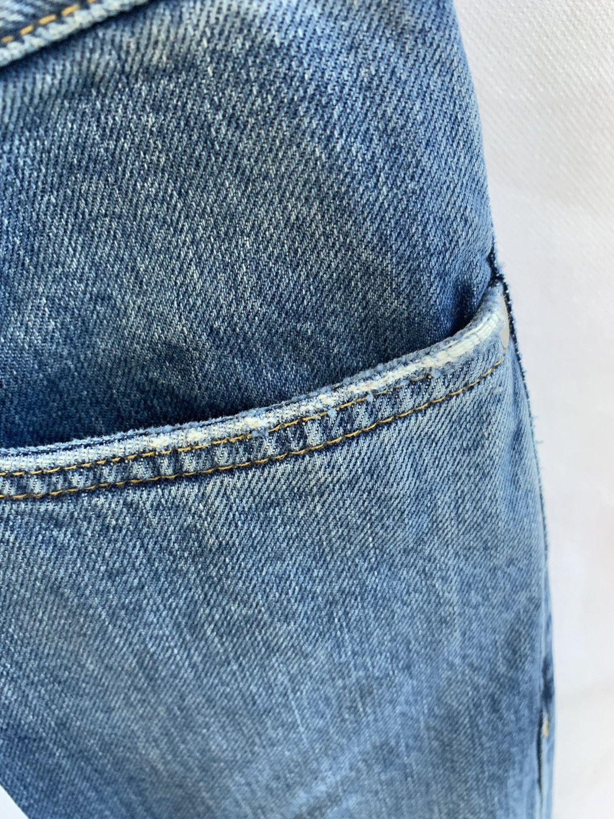 Maison Margiela Stereotype Regular Jean in Light Blue Size US 32 / EU 48 - 7 Thumbnail