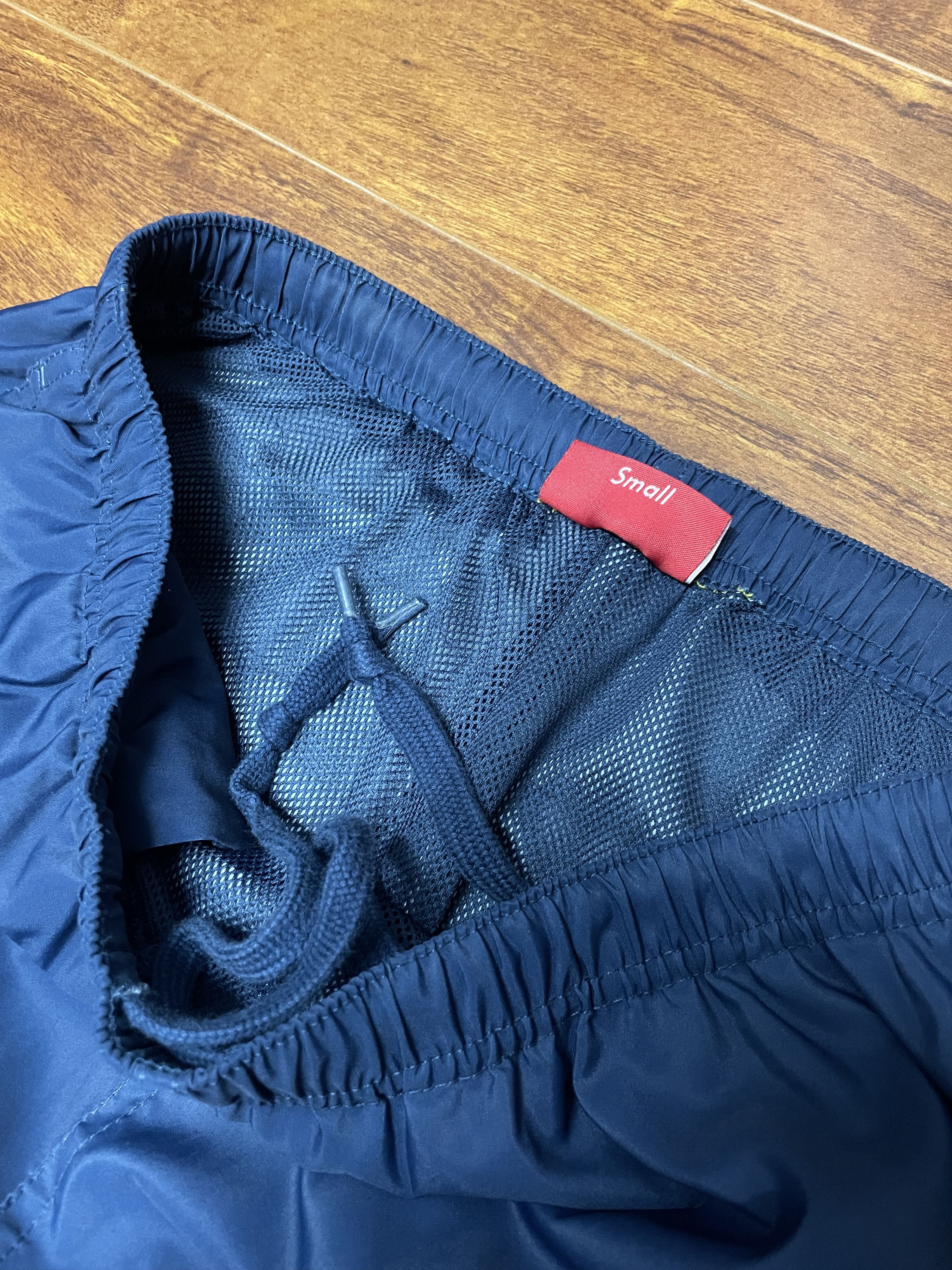 Supreme Supreme SS18 Gradient Track Pants Navy Blue Small Orange Size US 30 / EU 46 - 7 Thumbnail