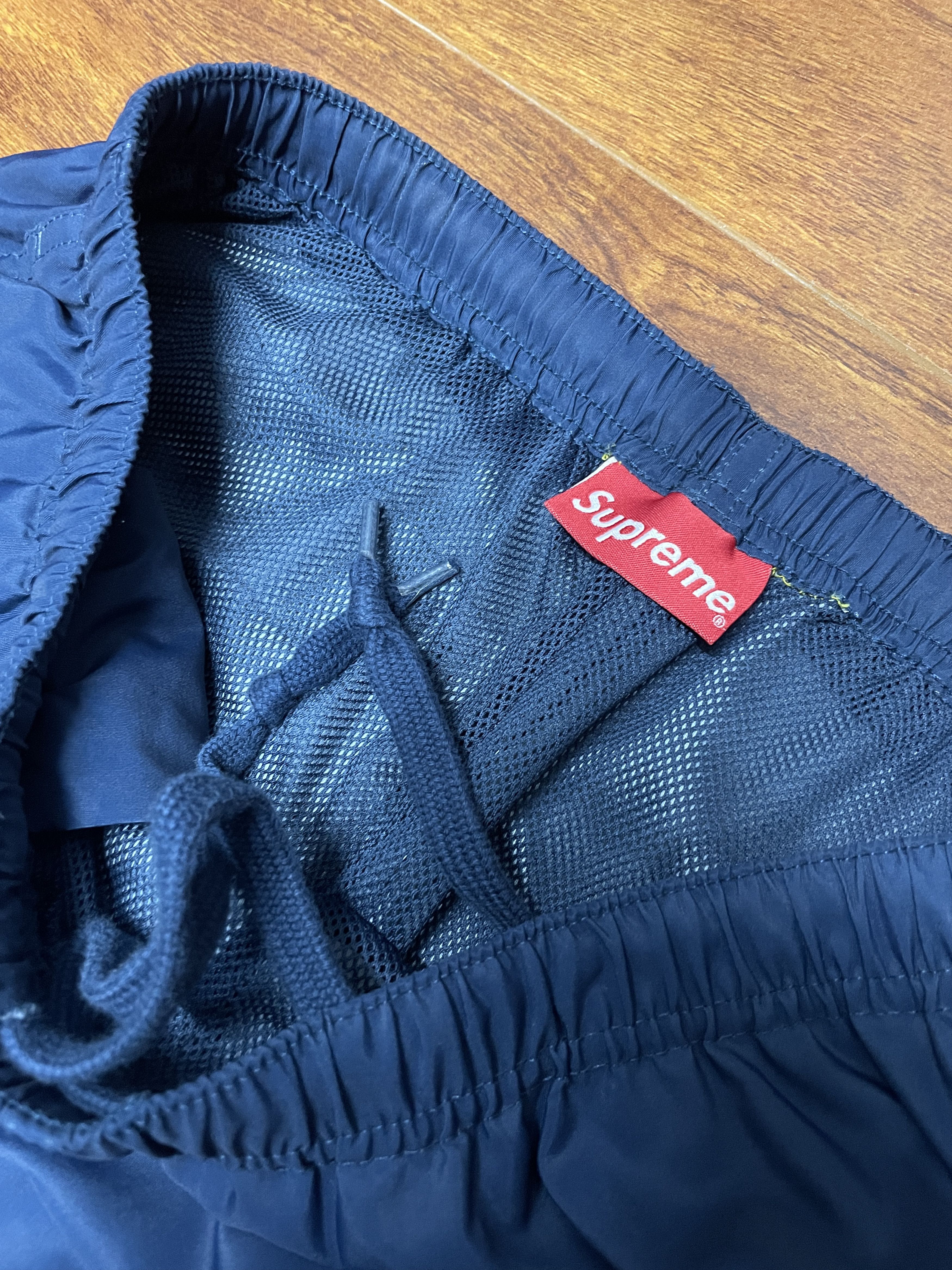 Supreme Supreme SS18 Gradient Track Pants Navy Blue Small Orange Size US 30 / EU 46 - 6 Thumbnail