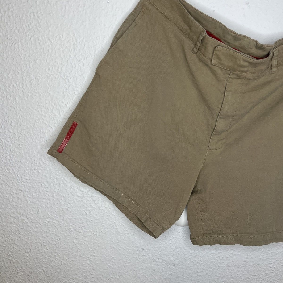 Prada Prada Shorts Bermuda Denim Jeans Red Logo Stripe Beige Size US 34 / EU 50 - 2 Thumbnail