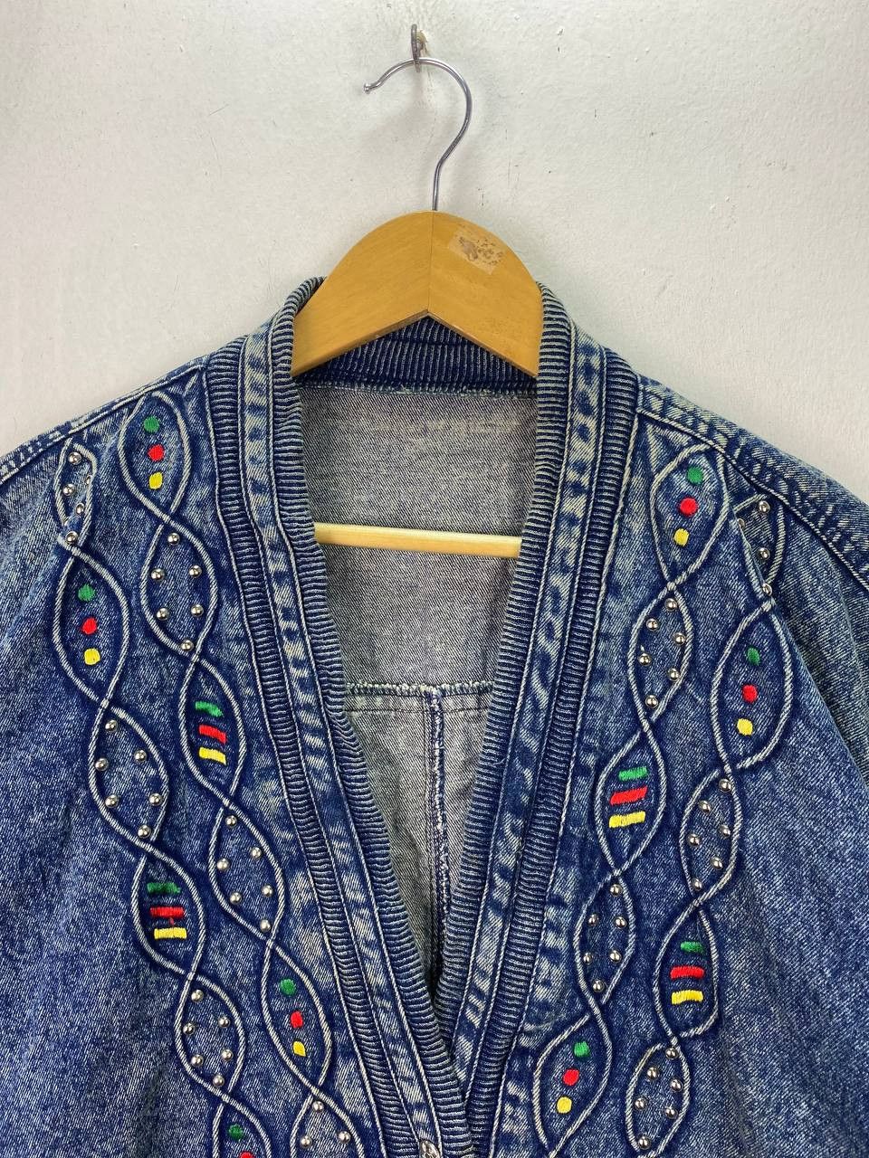 Japanese Brand vintage denim jacket very nice design missing tag Size US XL / EU 56 / 4 - 2 Thumbnail