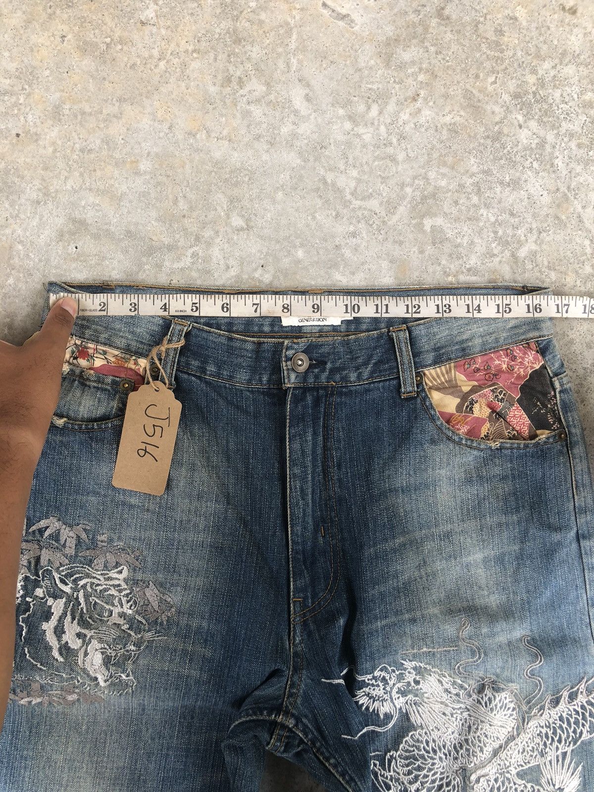 Karakuri Tamashii Karakuri Tamashii Embroidered Jeans Distressed Jeans Size US 33 - 16 Thumbnail