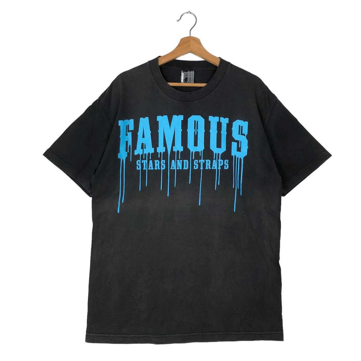 Japanese Brand RARE FAMOUS TEE BIG LOGO SPELL OUT STREETWEAR STYLE Y2K Size US L / EU 52-54 / 3 - 1 Thumbnail