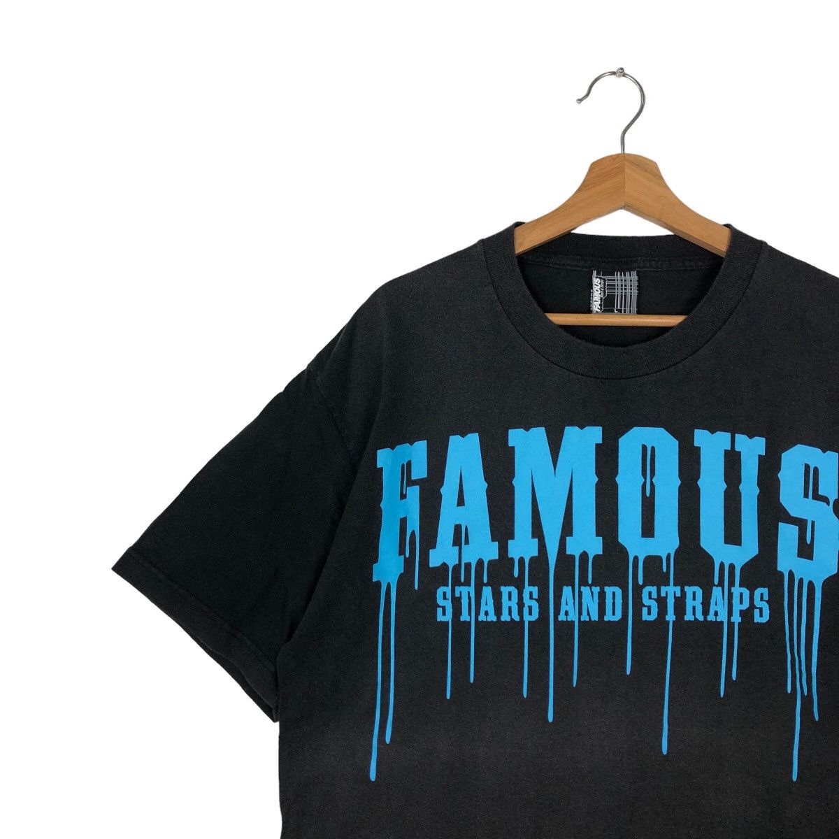 Japanese Brand RARE FAMOUS TEE BIG LOGO SPELL OUT STREETWEAR STYLE Y2K Size US L / EU 52-54 / 3 - 6 Thumbnail
