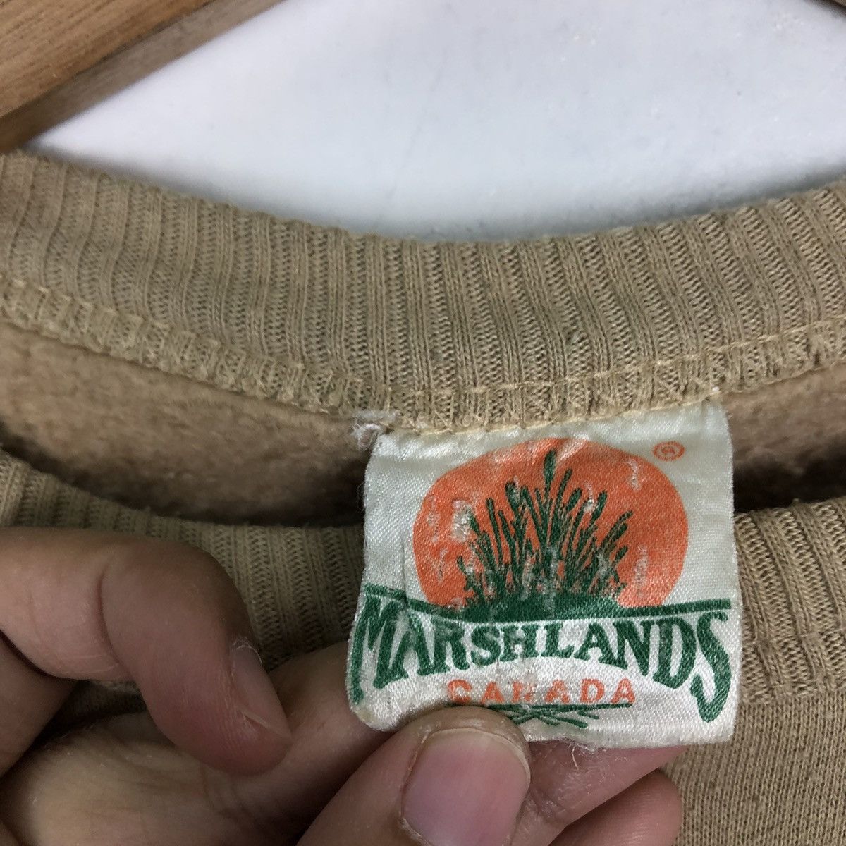Japanese Brand VINTAGE CANADIAN ROCKIES HABITAT BIG LOGO DEER Size US M / EU 48-50 / 2 - 9 Thumbnail