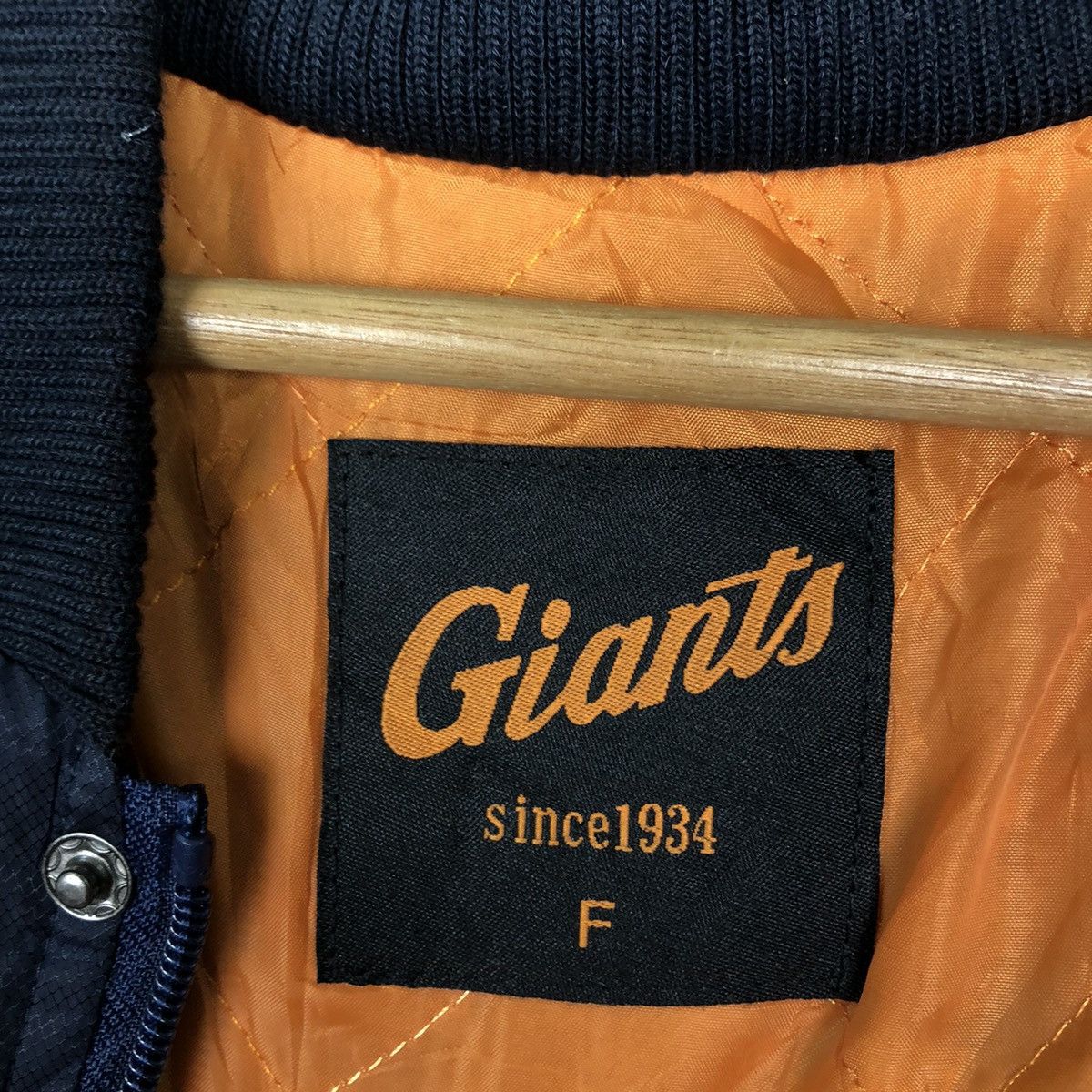 Japanese Brand VINTAGE BOMBER JACKET GIANTS RIOT RIOT DESIGN MILITARY Size US M / EU 48-50 / 2 - 12 Thumbnail