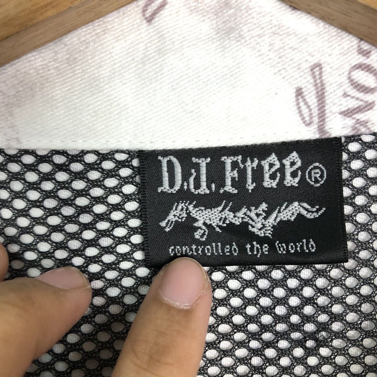 Japanese Brand RARE DJ FREE SHIRTS OVERPRINT PUNK Size US M / EU 48-50 / 2 - 12 Thumbnail