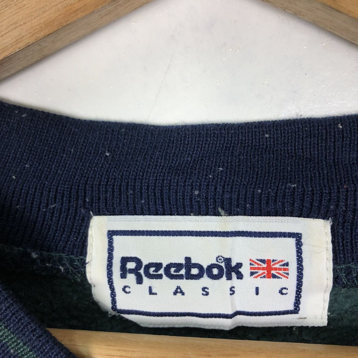 Japanese Brand VINTAGE REEBOK CLASSIC SWEATSHIRT BIG LOGO STREETWEAR Size US M / EU 48-50 / 2 - 9 Thumbnail