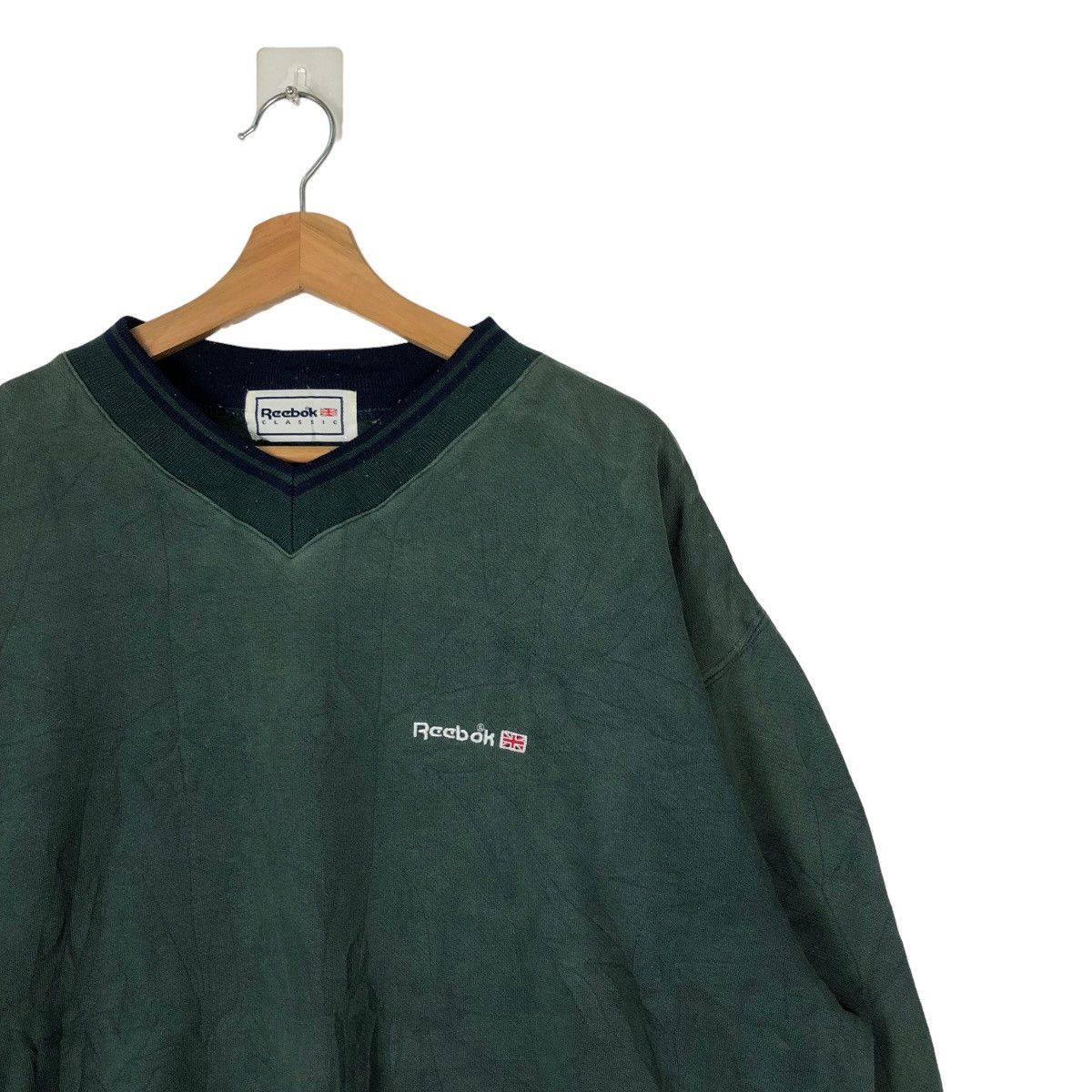 Japanese Brand VINTAGE REEBOK CLASSIC SWEATSHIRT BIG LOGO STREETWEAR Size US M / EU 48-50 / 2 - 5 Thumbnail