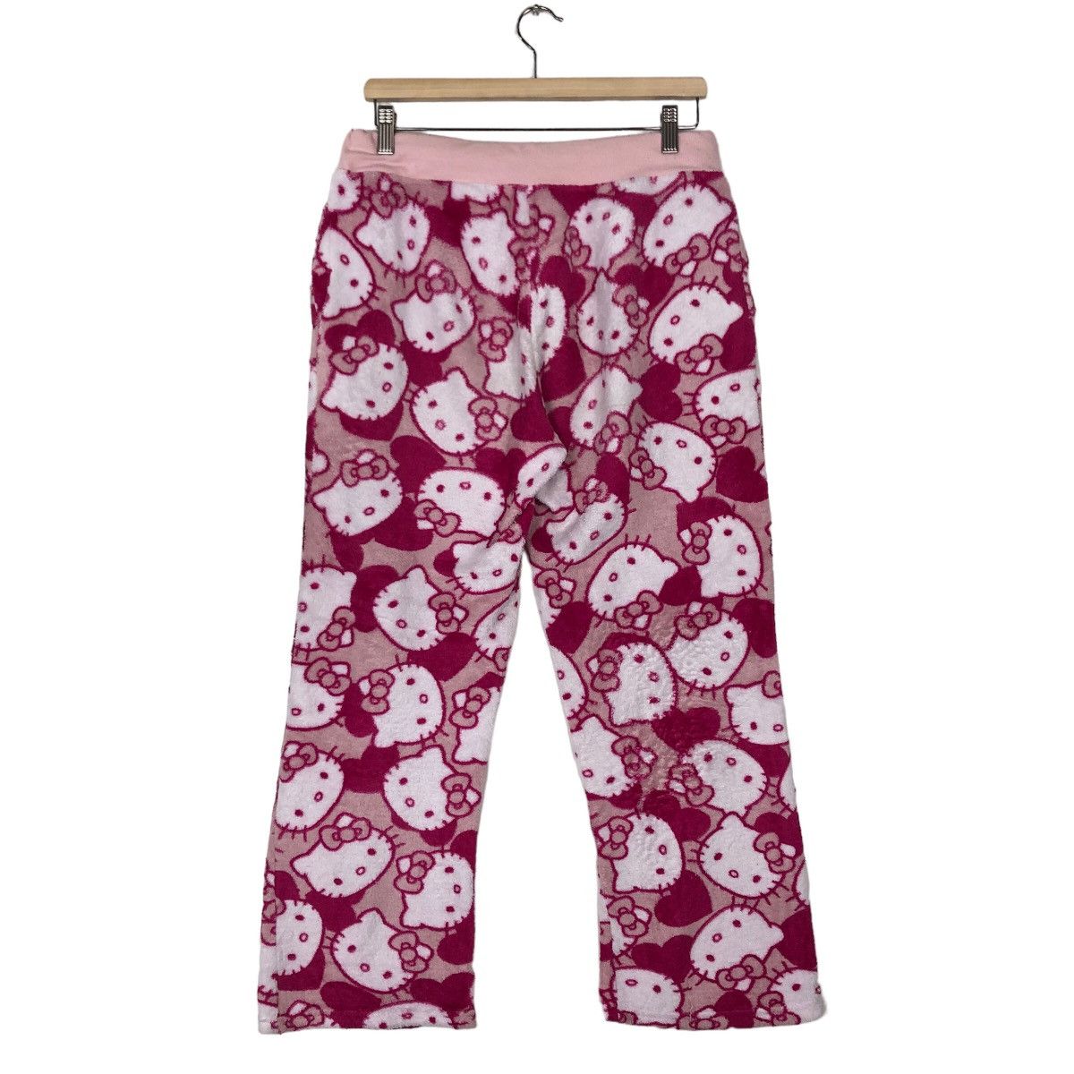 Japanese Brand VERY RARE SWEATPANTS HELLO KITTY OVERPRINT Size 30" / US 8 / IT 44 - 6 Thumbnail